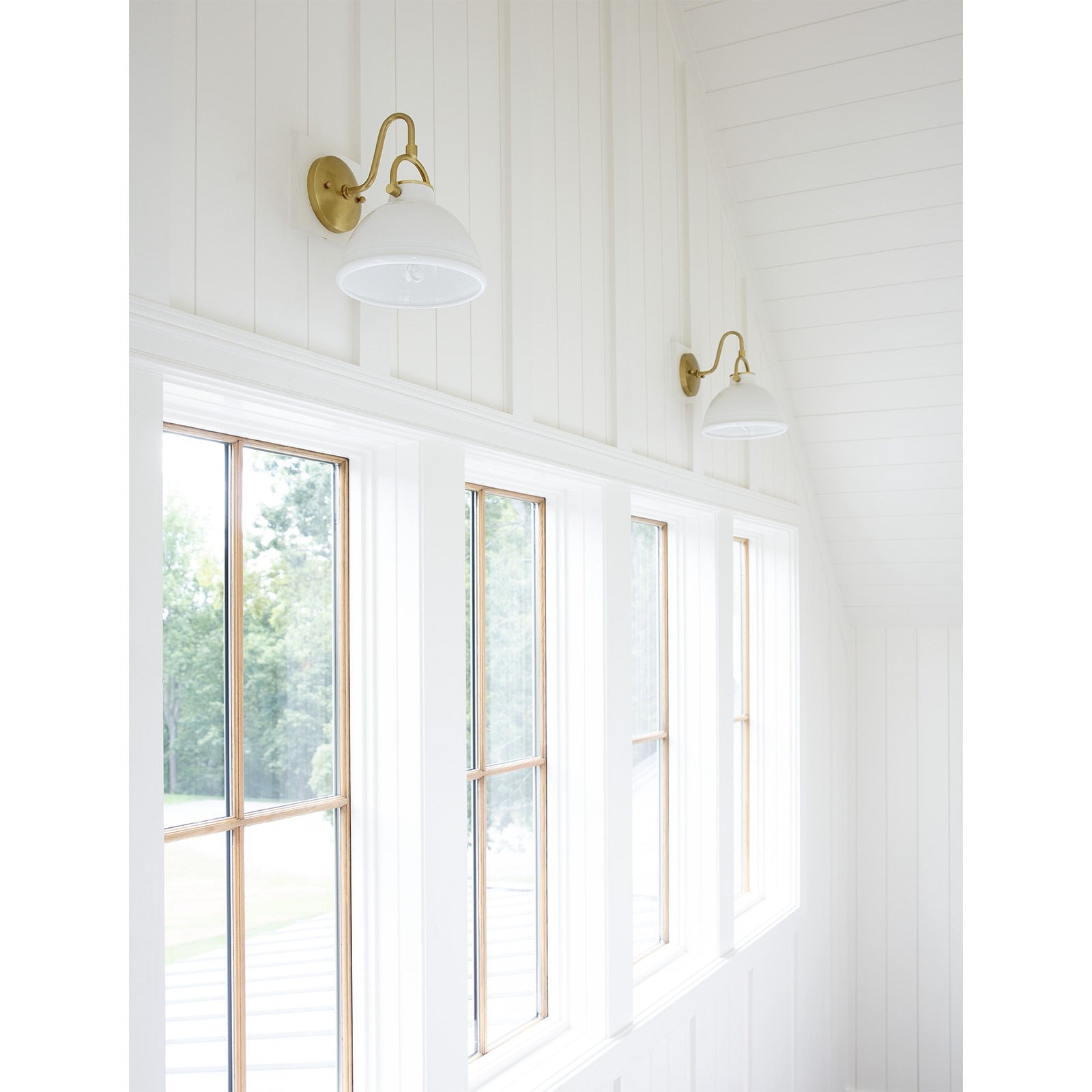 Regina Andrew Eloise Ceramic White Sconce