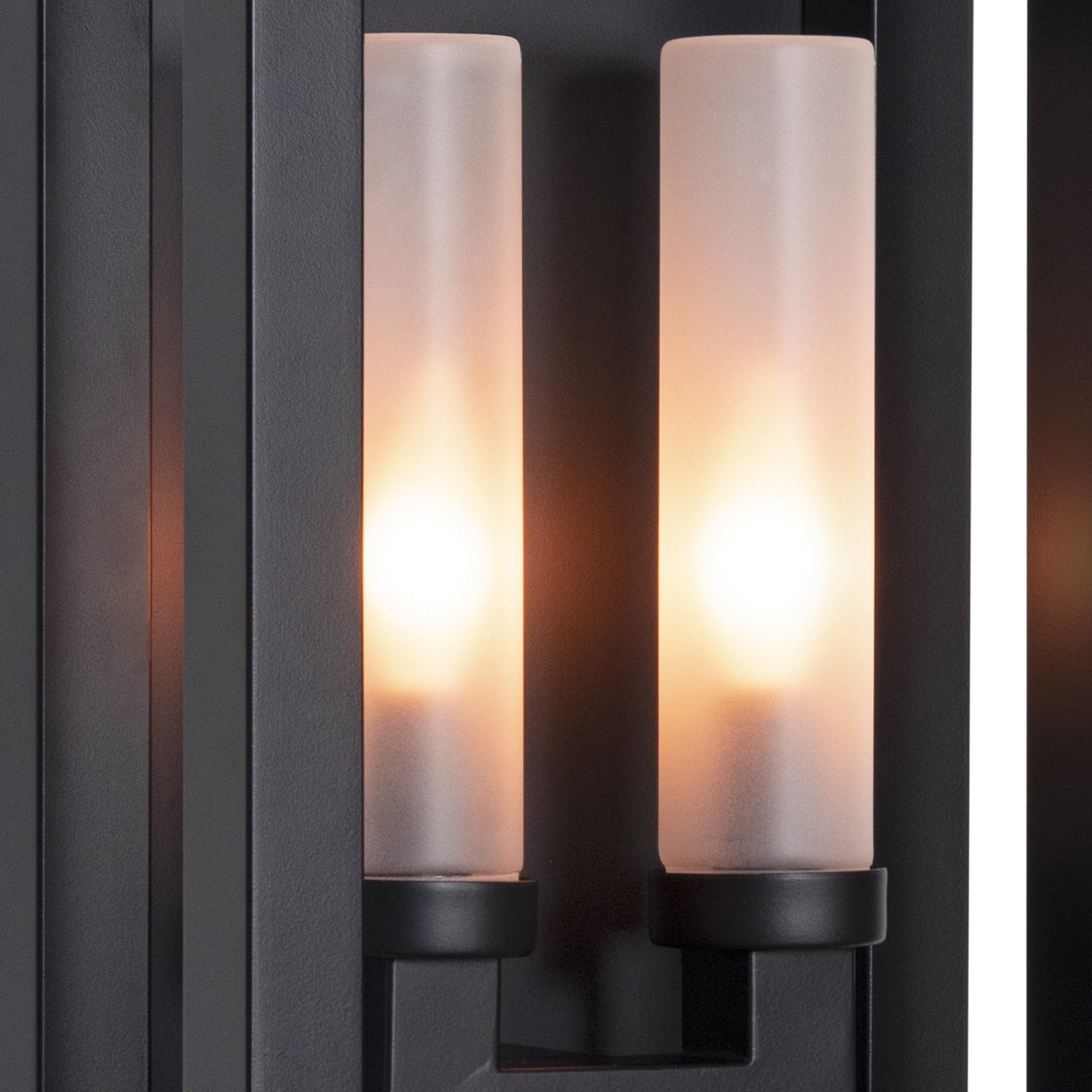 Regina Andrew Montecito Outdoor Sconce