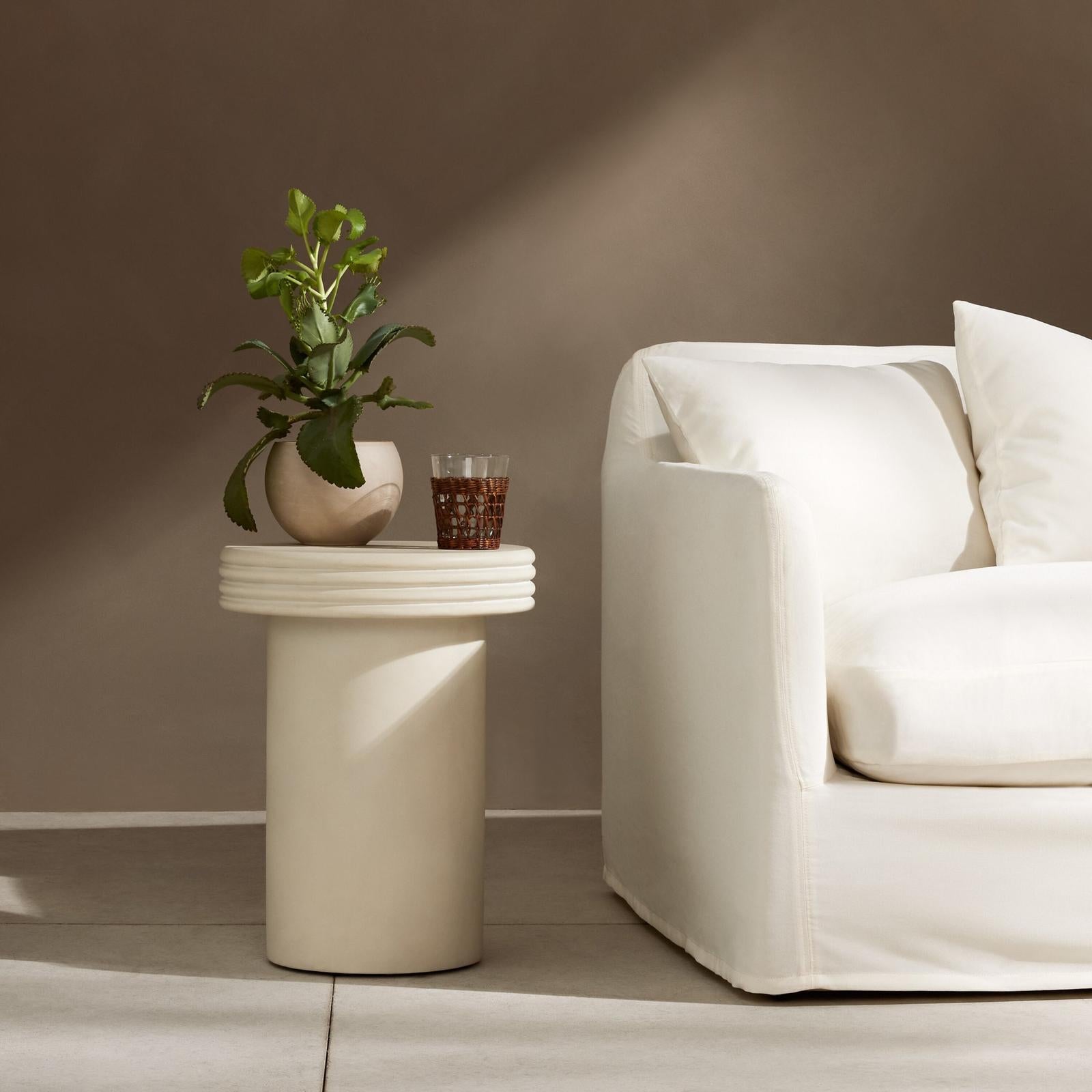 Grecia Outdoor End Table