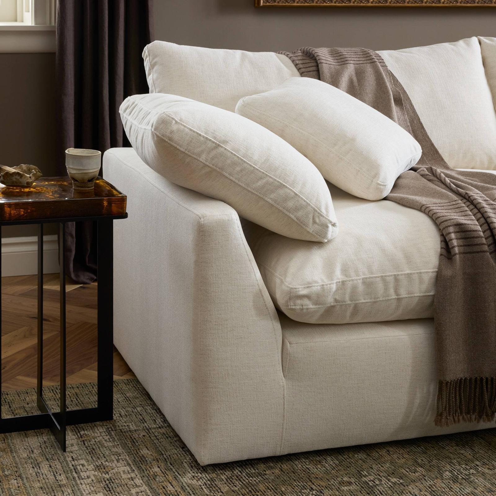 Stevie Sofa