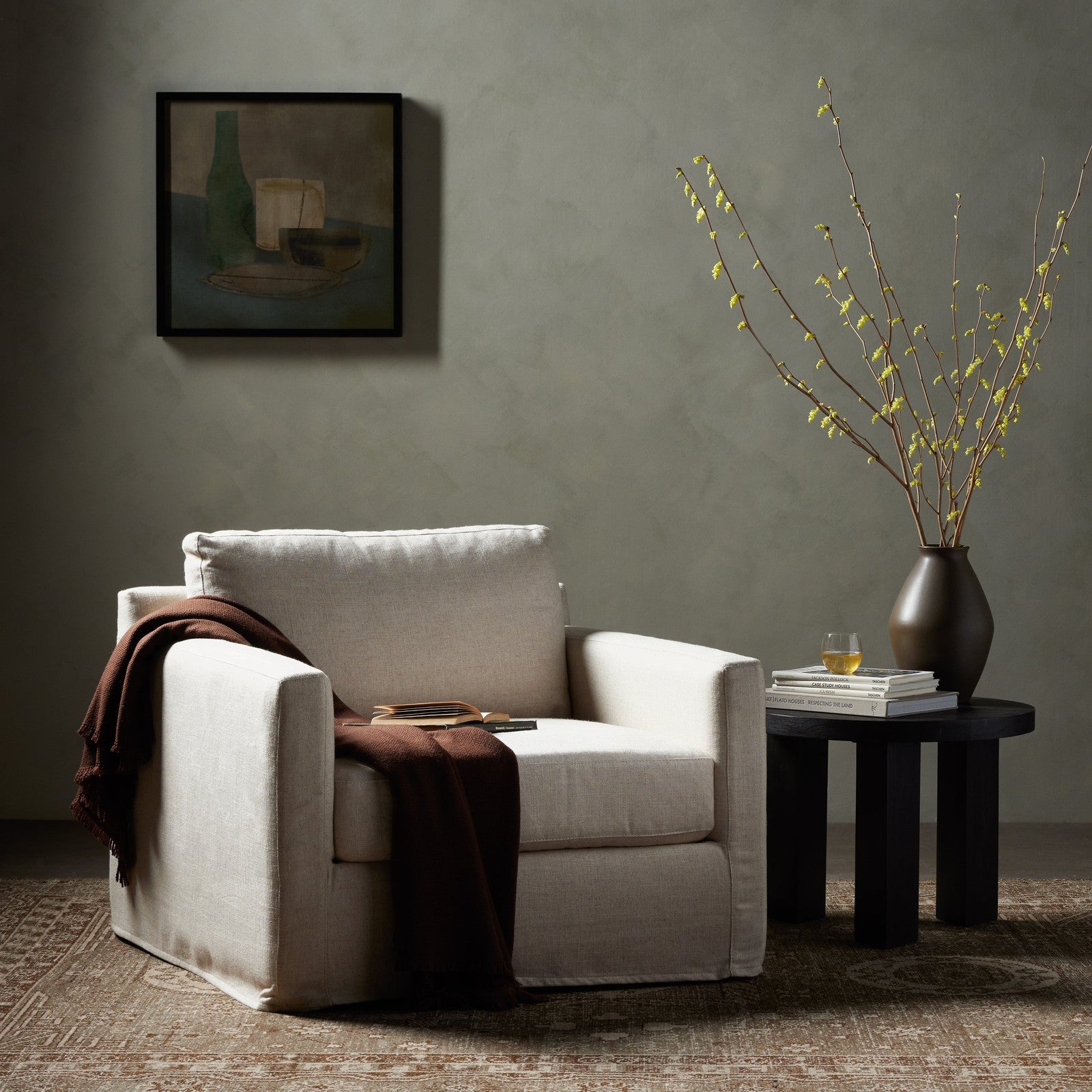 Hampton Slipcover Swivel Chair-Creme