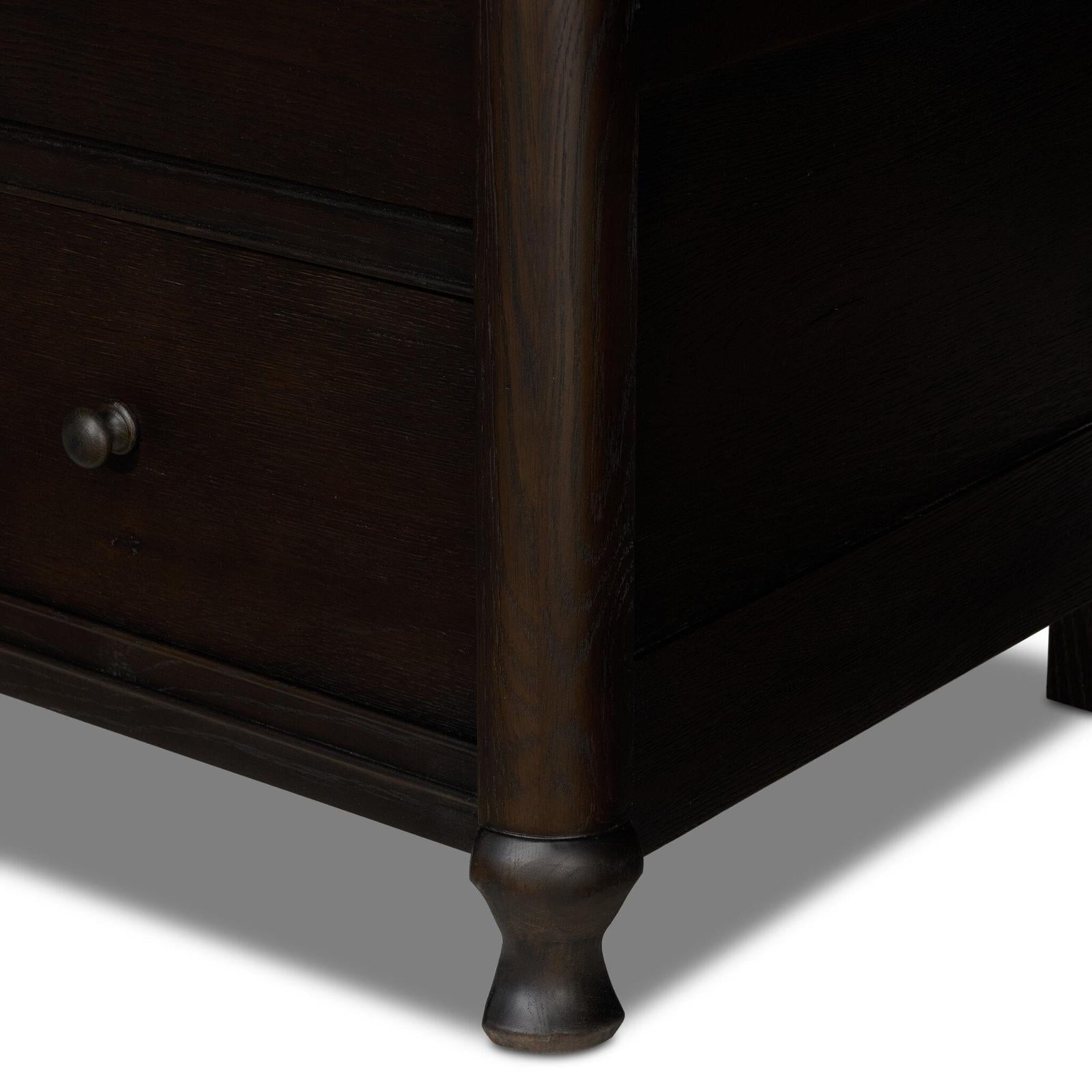Pika Armoire