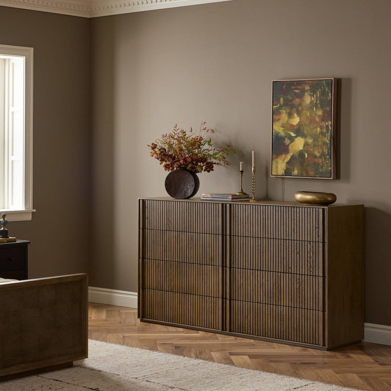 Leo 8 Drawer Dresser