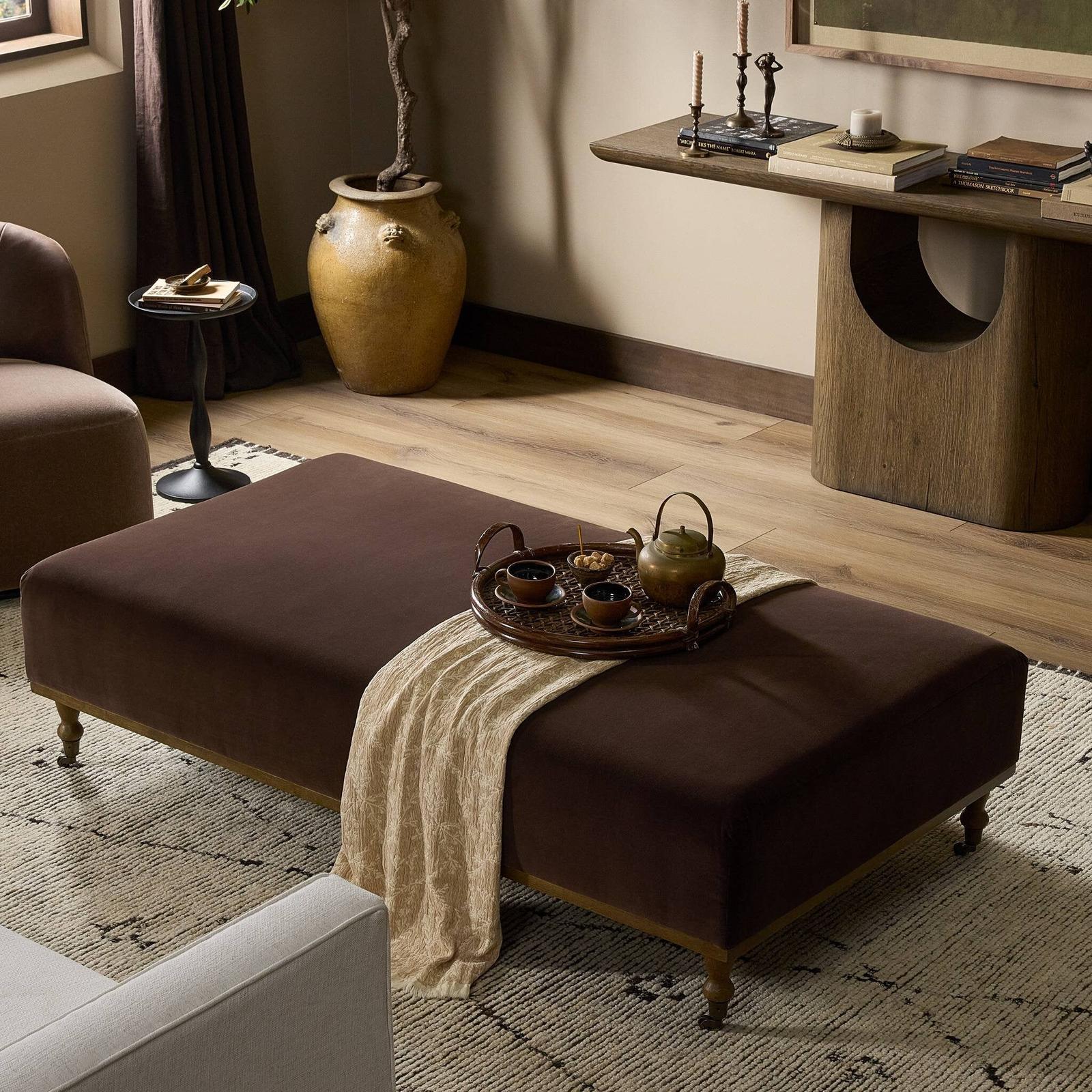 Harlin Cocktail Ottoman