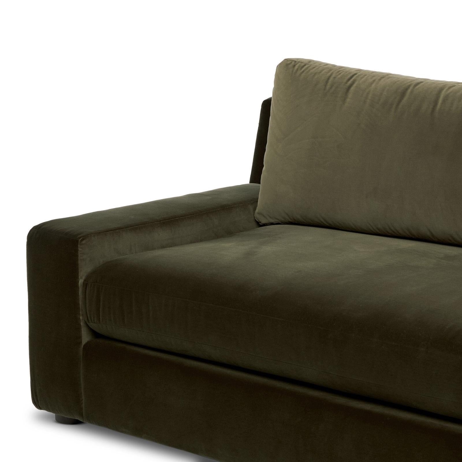 Yelena Sofa