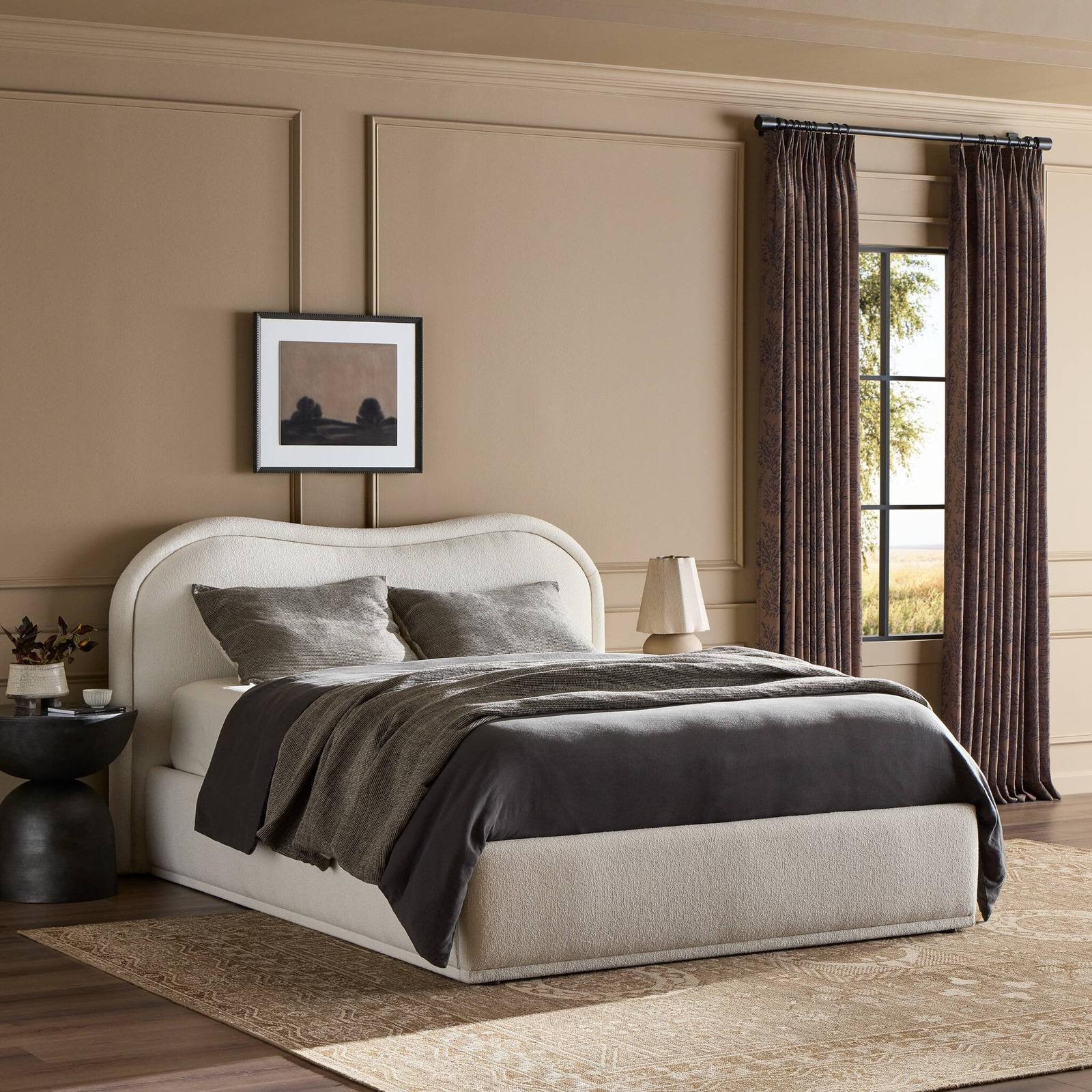 Julia Bed