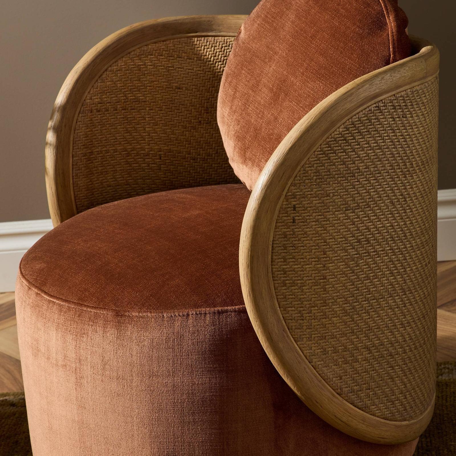 Roslin Swivel Chair