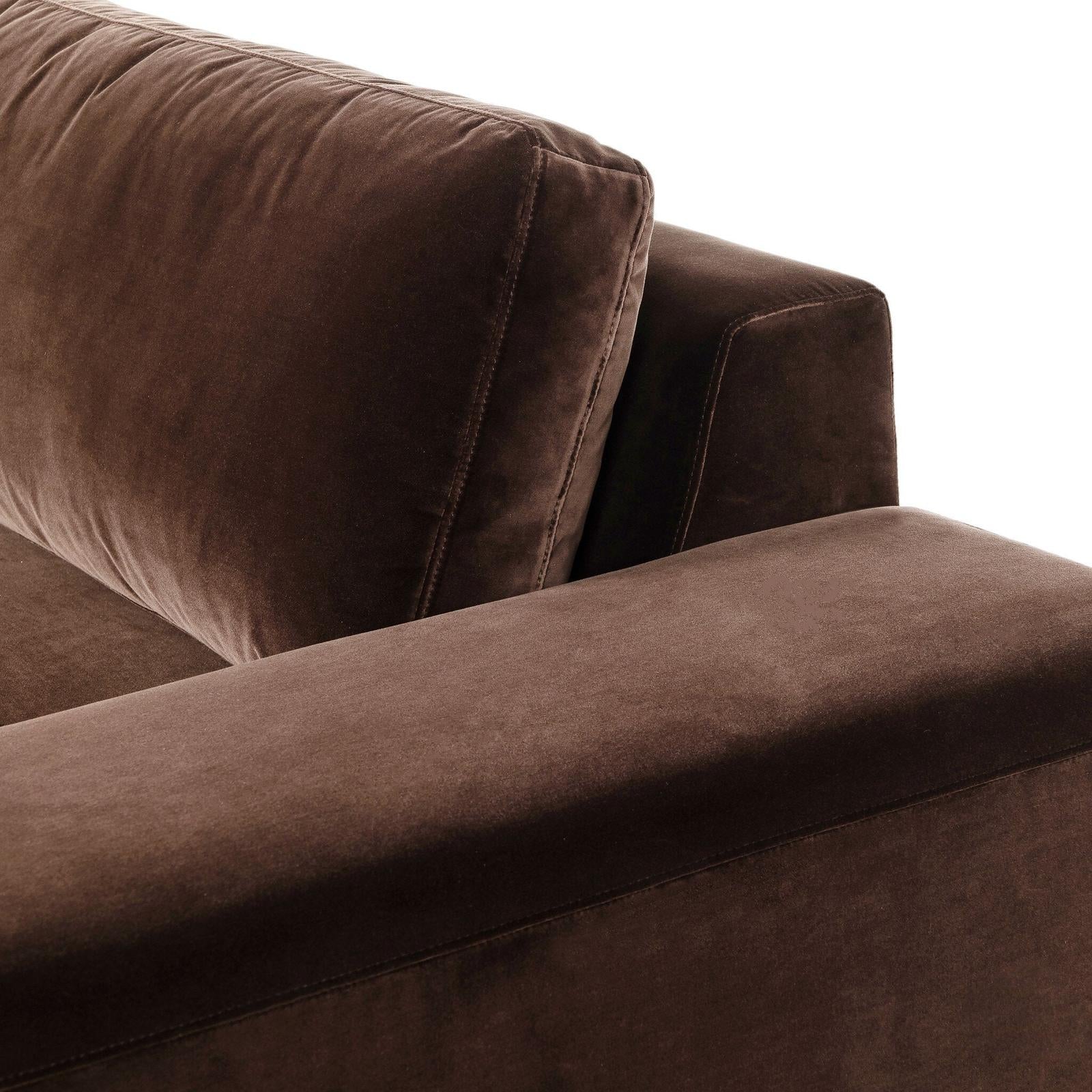 Isaiah Sofa 104