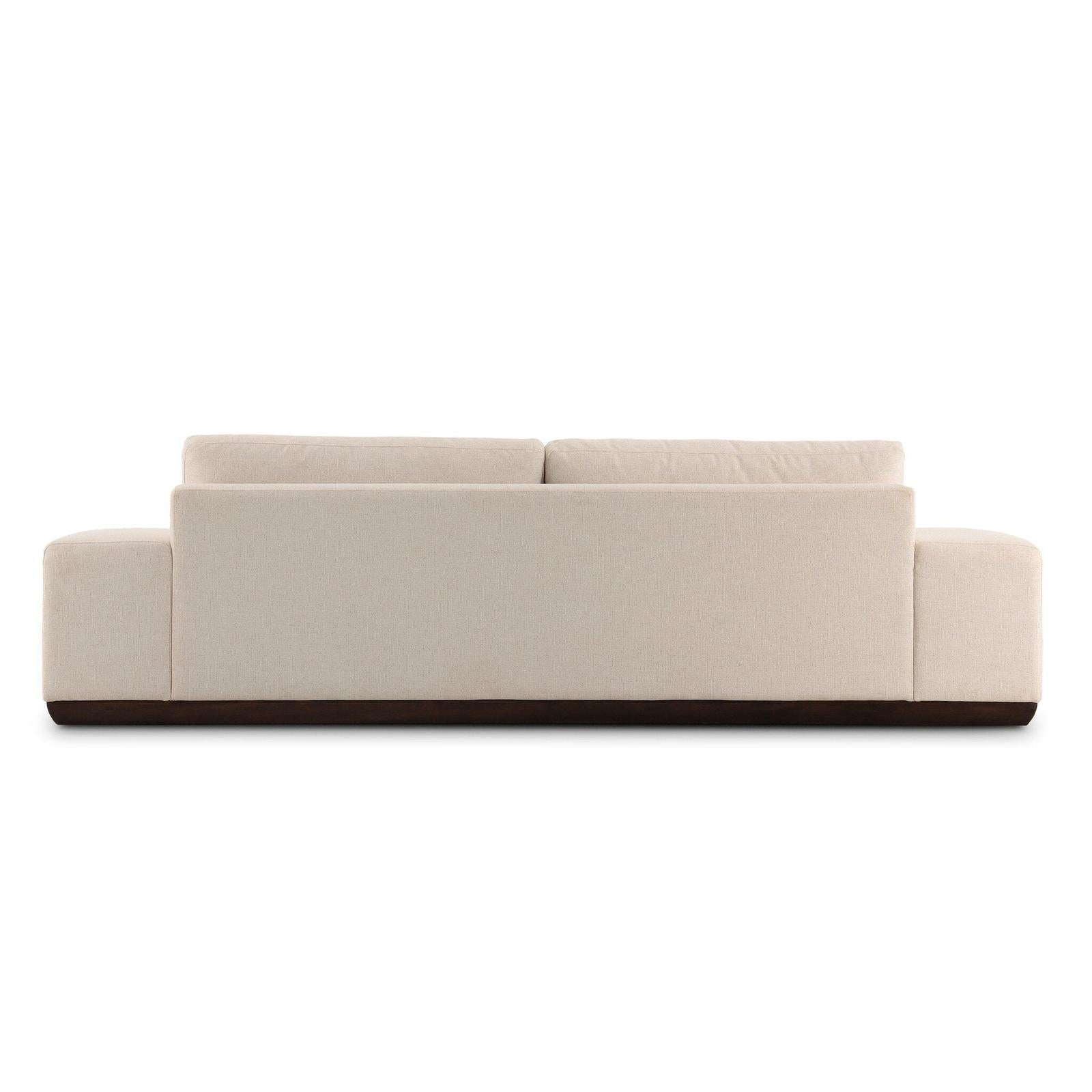 Isaiah Sofa 104