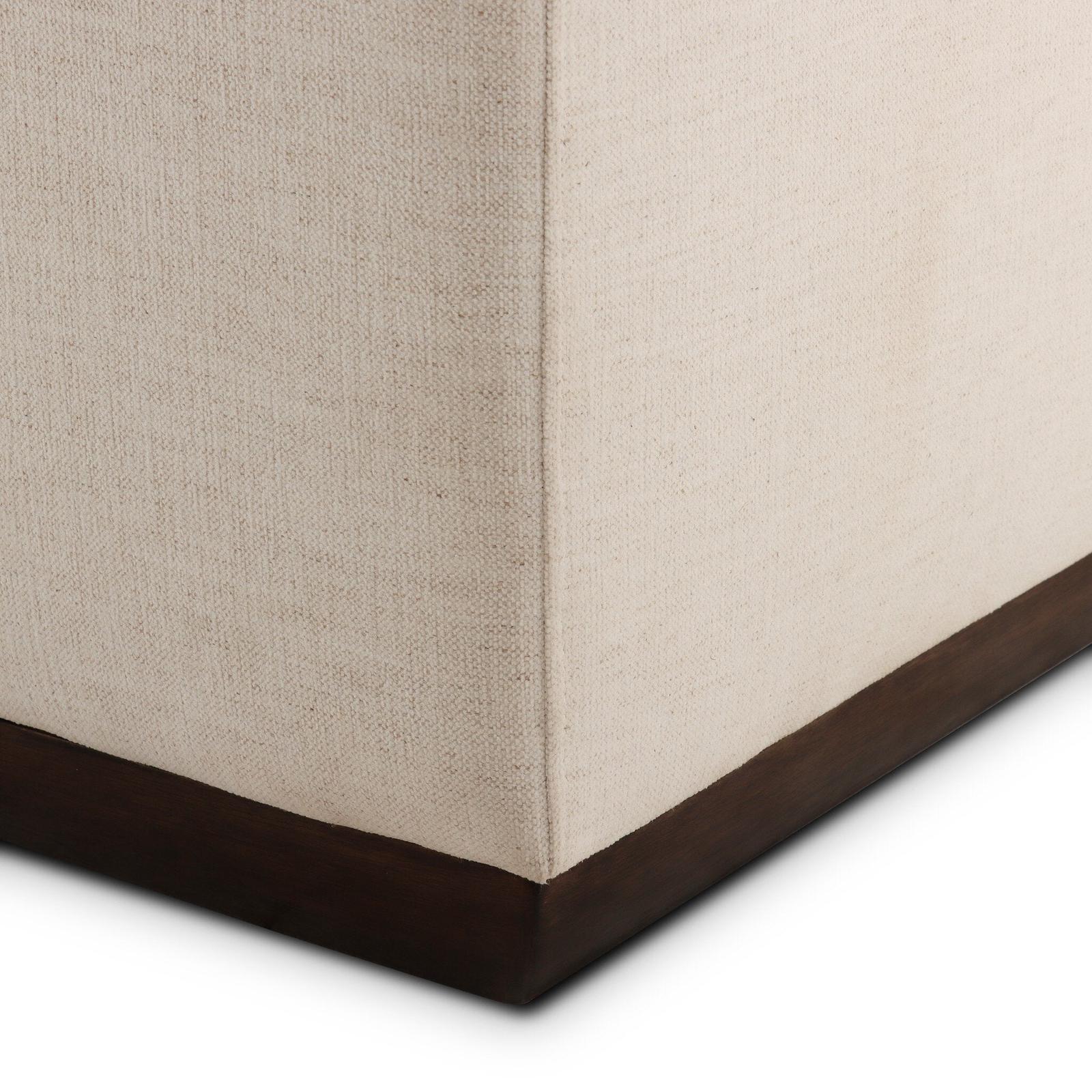 Isaiah Sofa 104