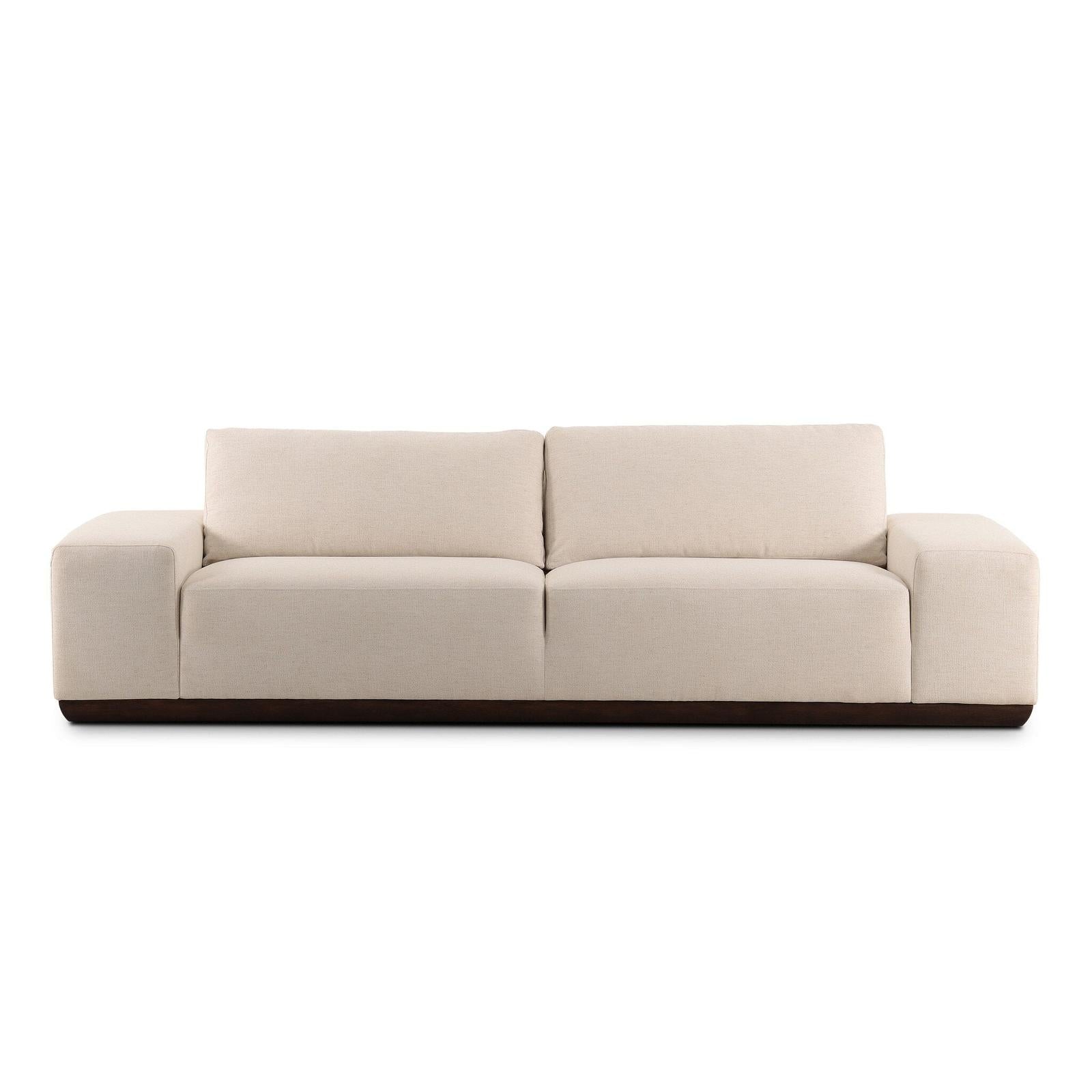 Isaiah Sofa 104