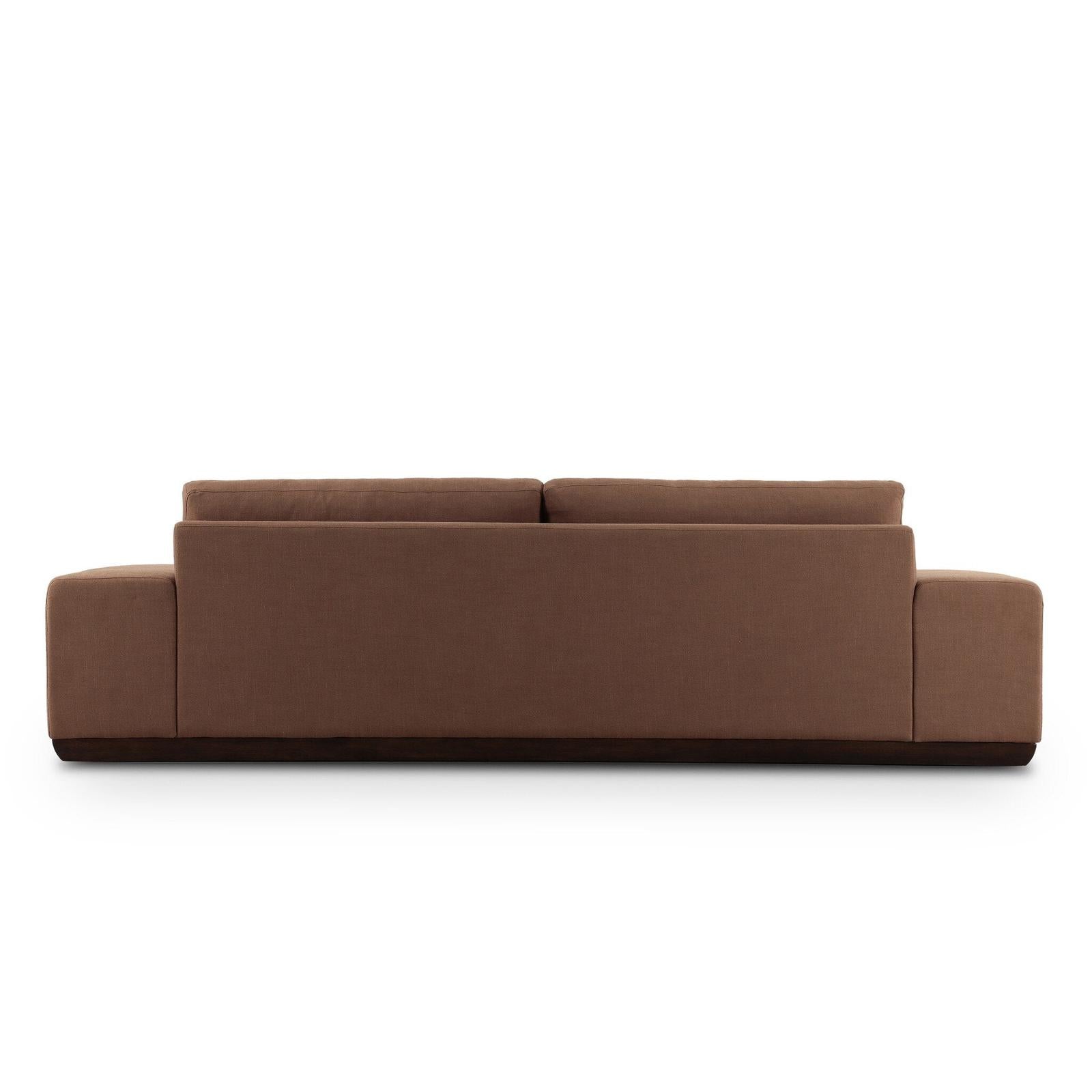 Isaiah Sofa 104