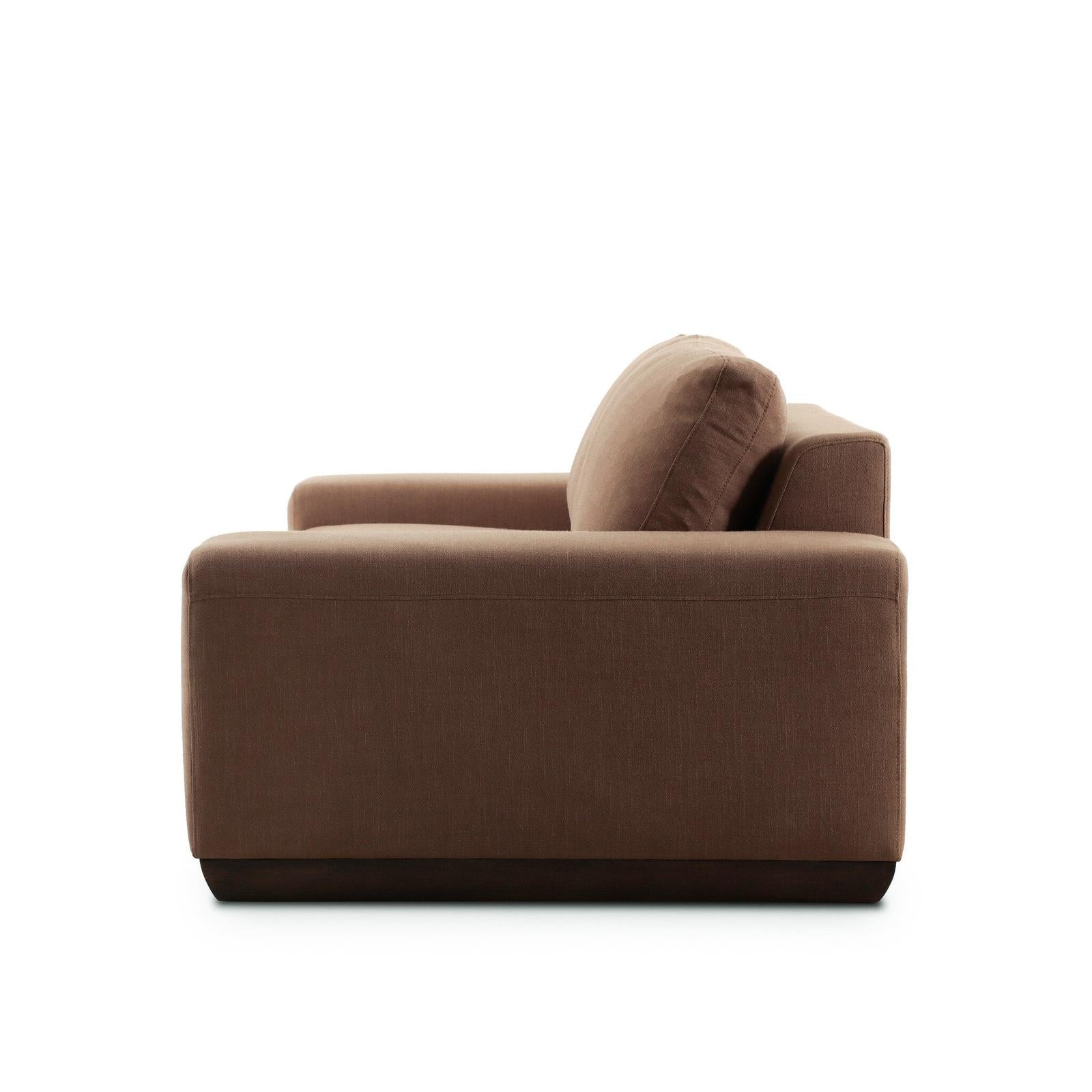 Isaiah Sofa 104