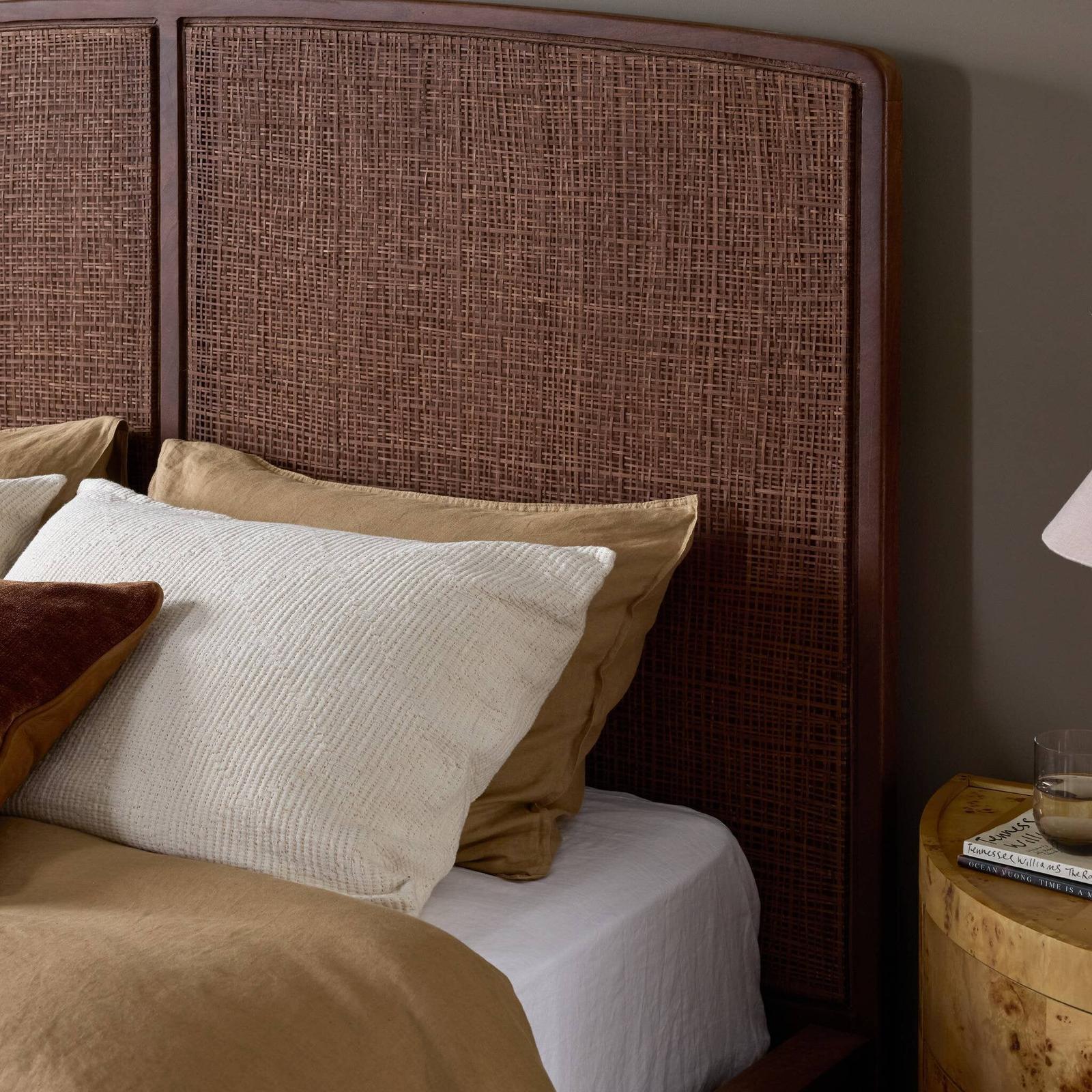 Sondo Bed