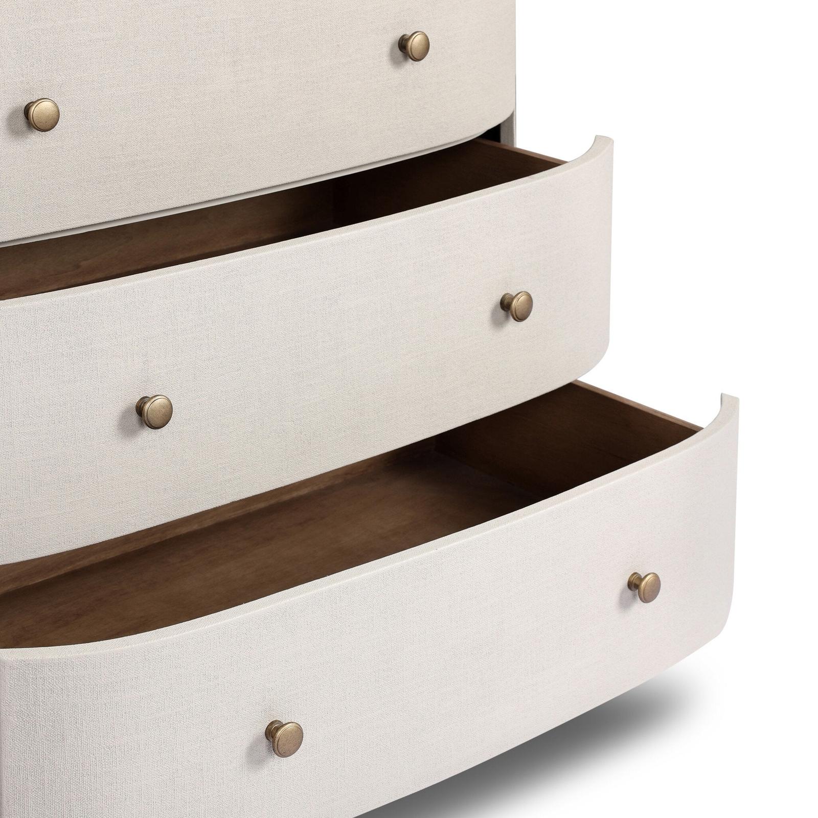 Amelia Chest