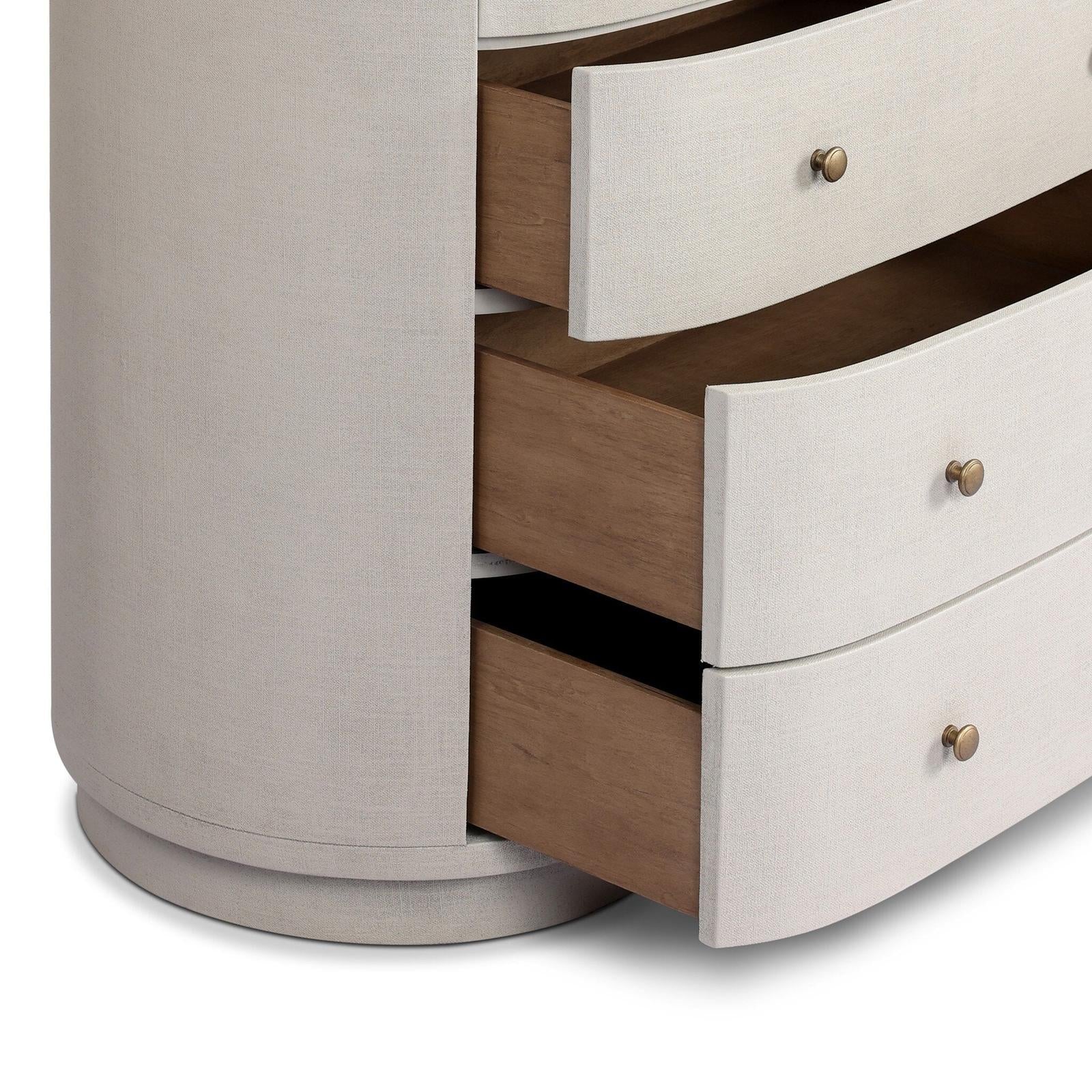Amelia Chest