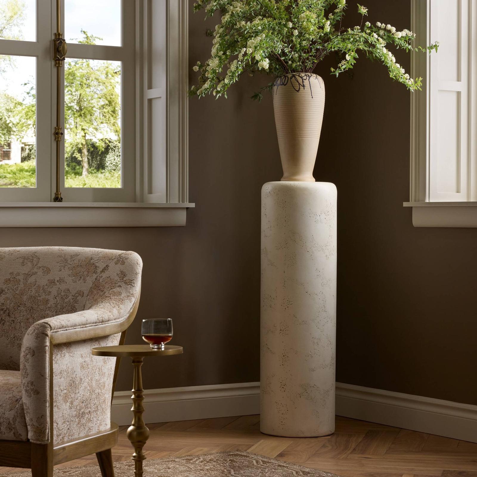 Arati Pedestal - Aged White Concrete