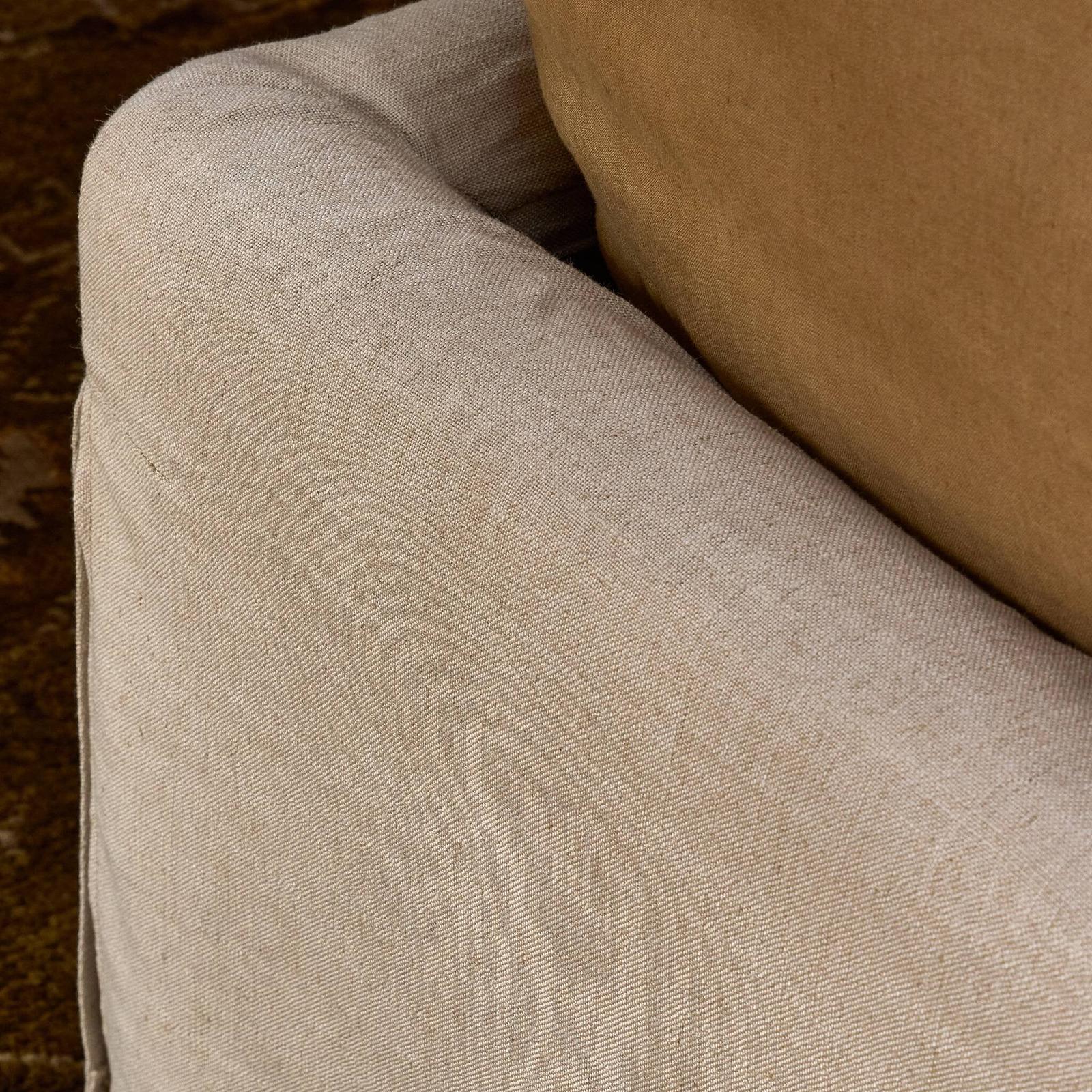 Oasley Slipcover Bed