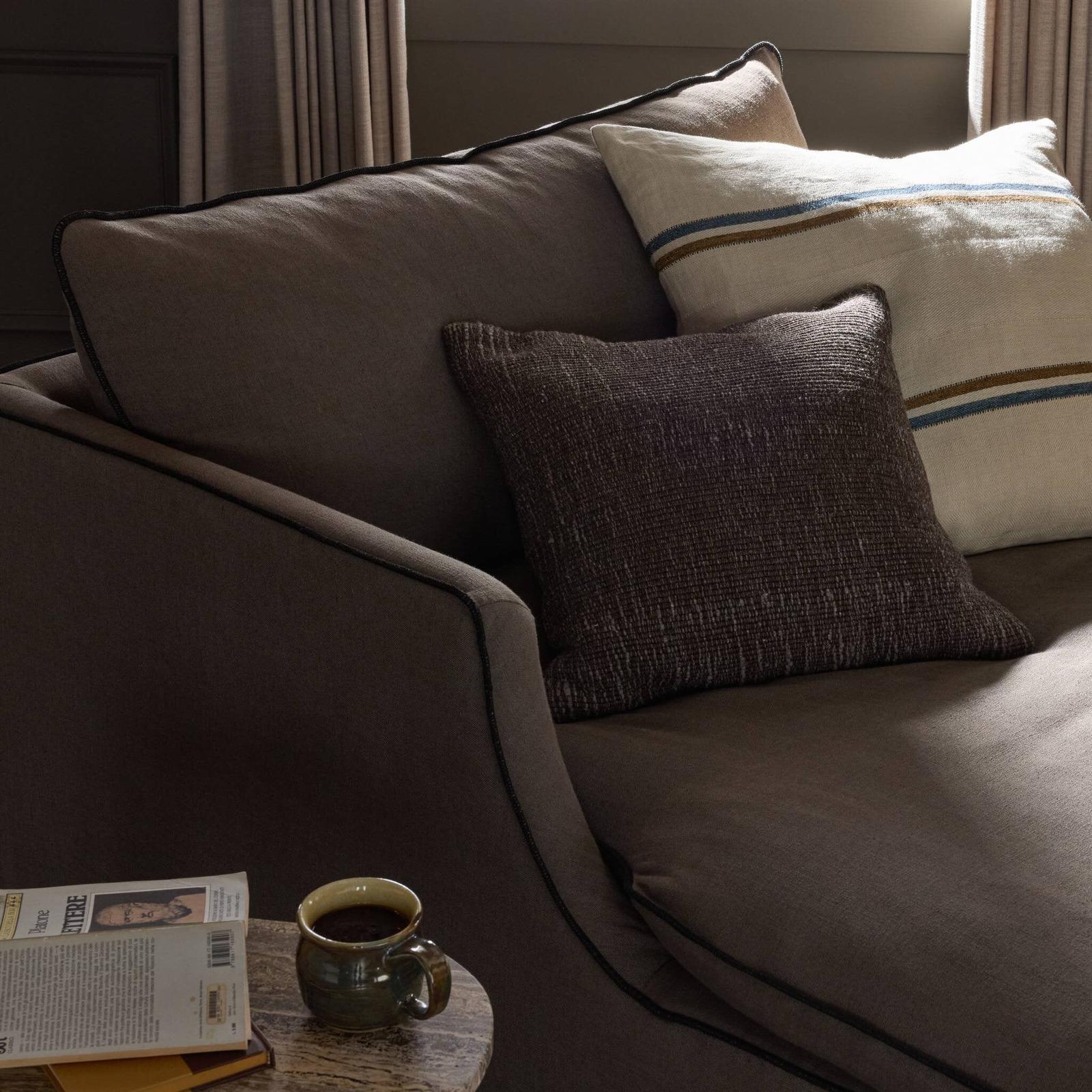 Yates Chaise