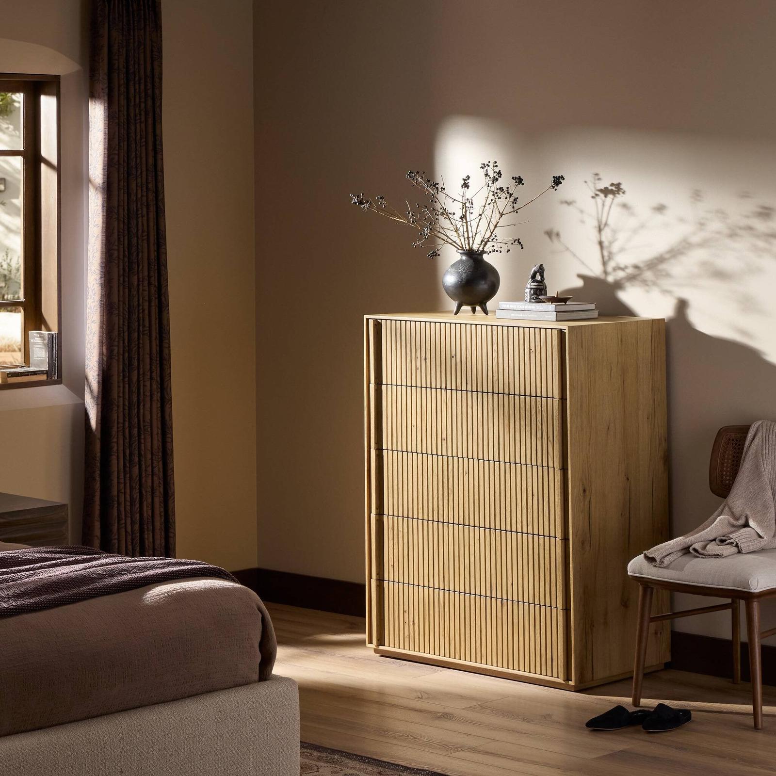 Leo 5-Drawer Dresser