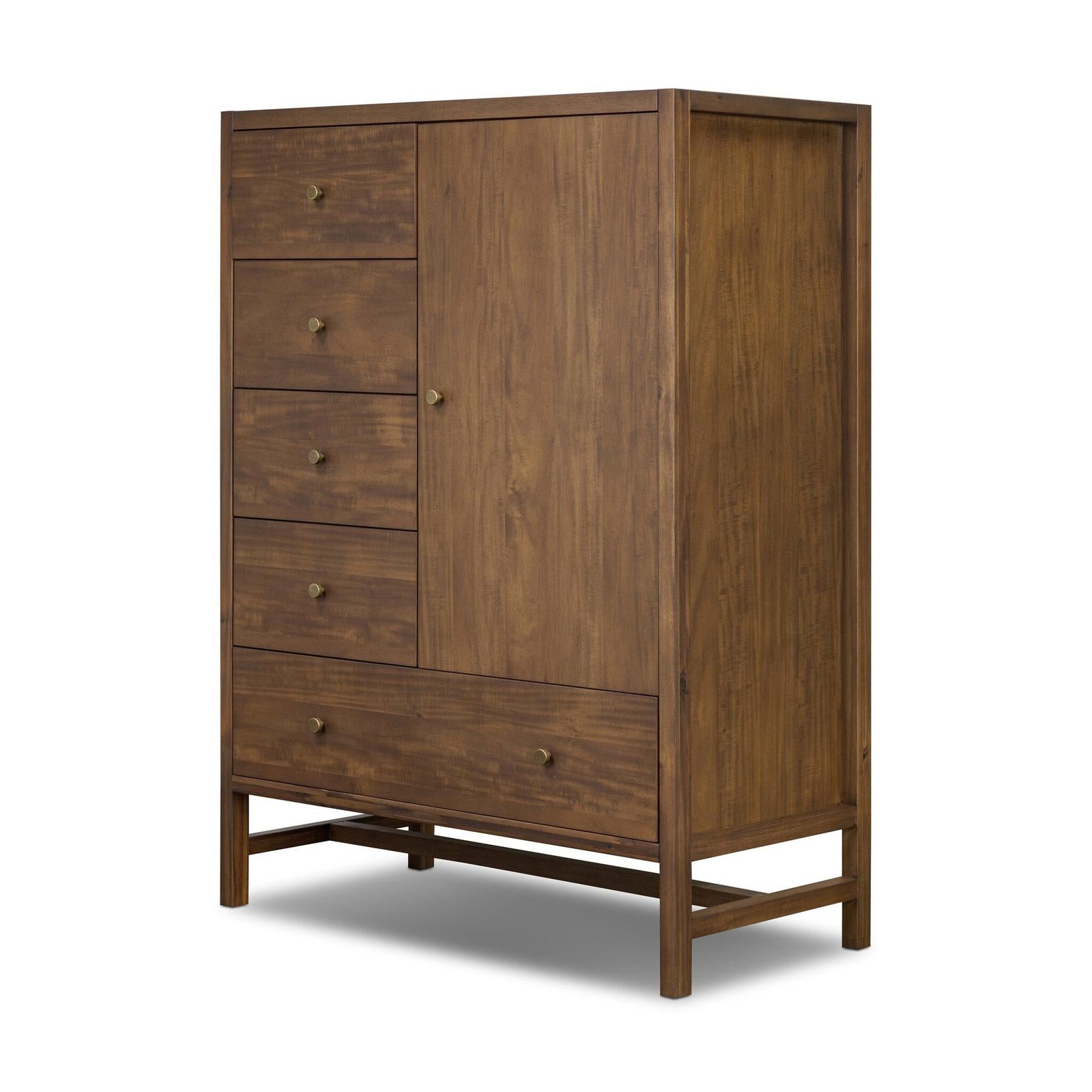Sullivan Chest