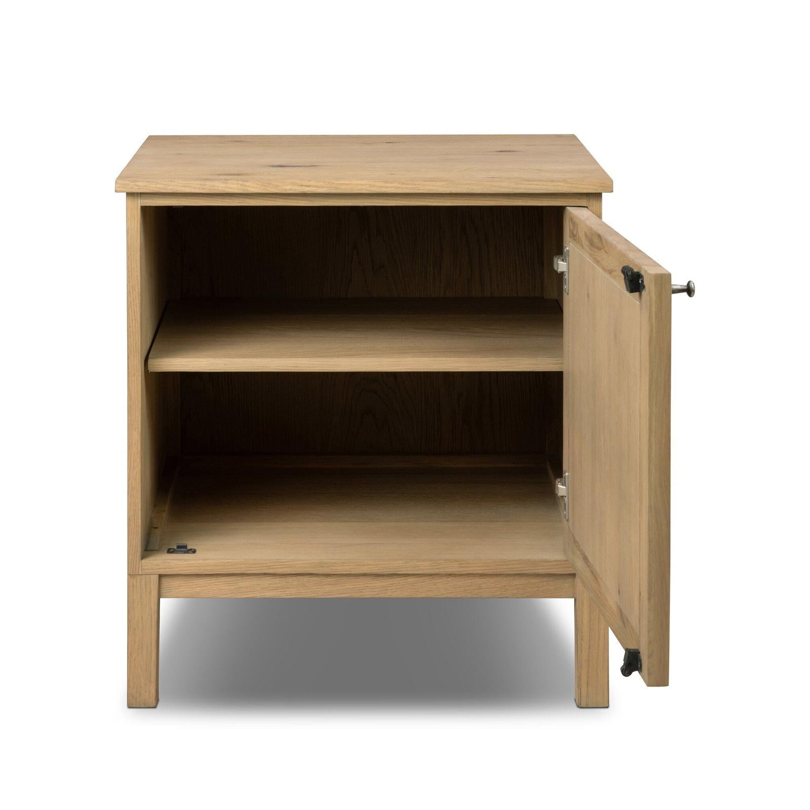 Alessio Nightstand