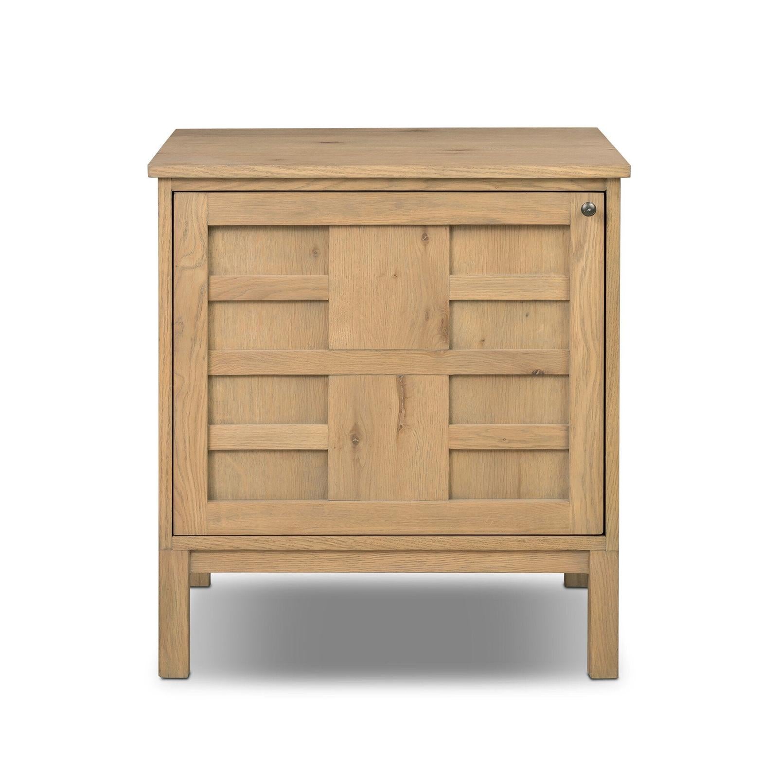 Alessio Nightstand