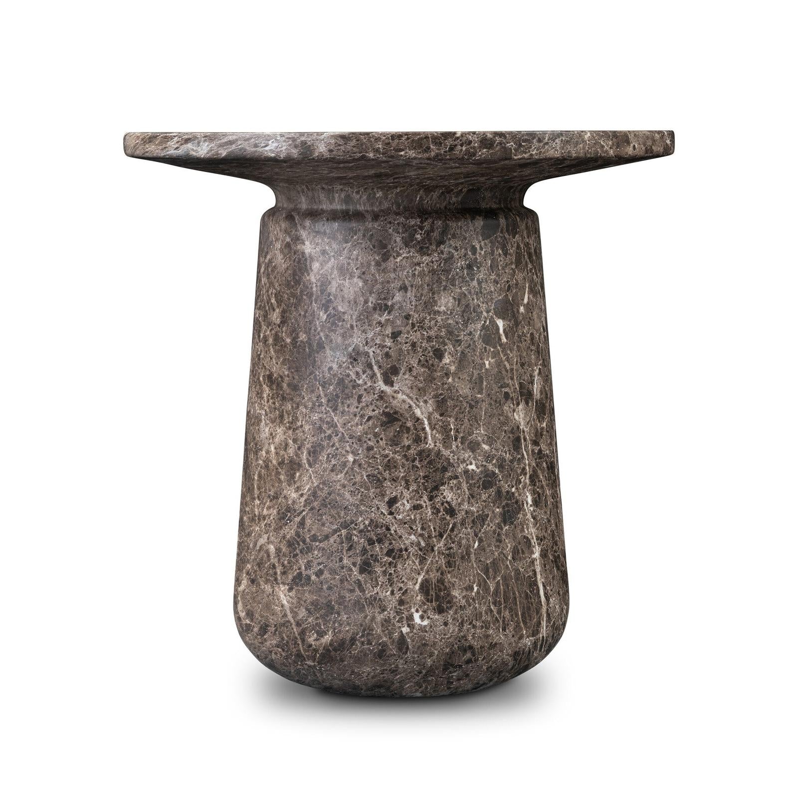 Claire Outdoor End Table - Veined Brown Concrete