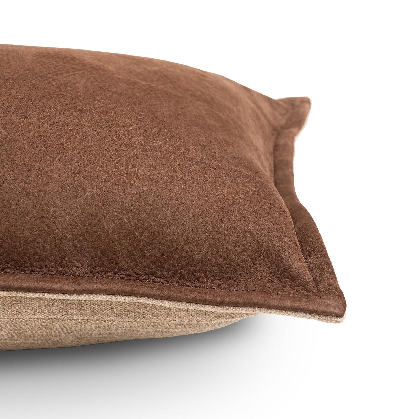 Trenton Pillow