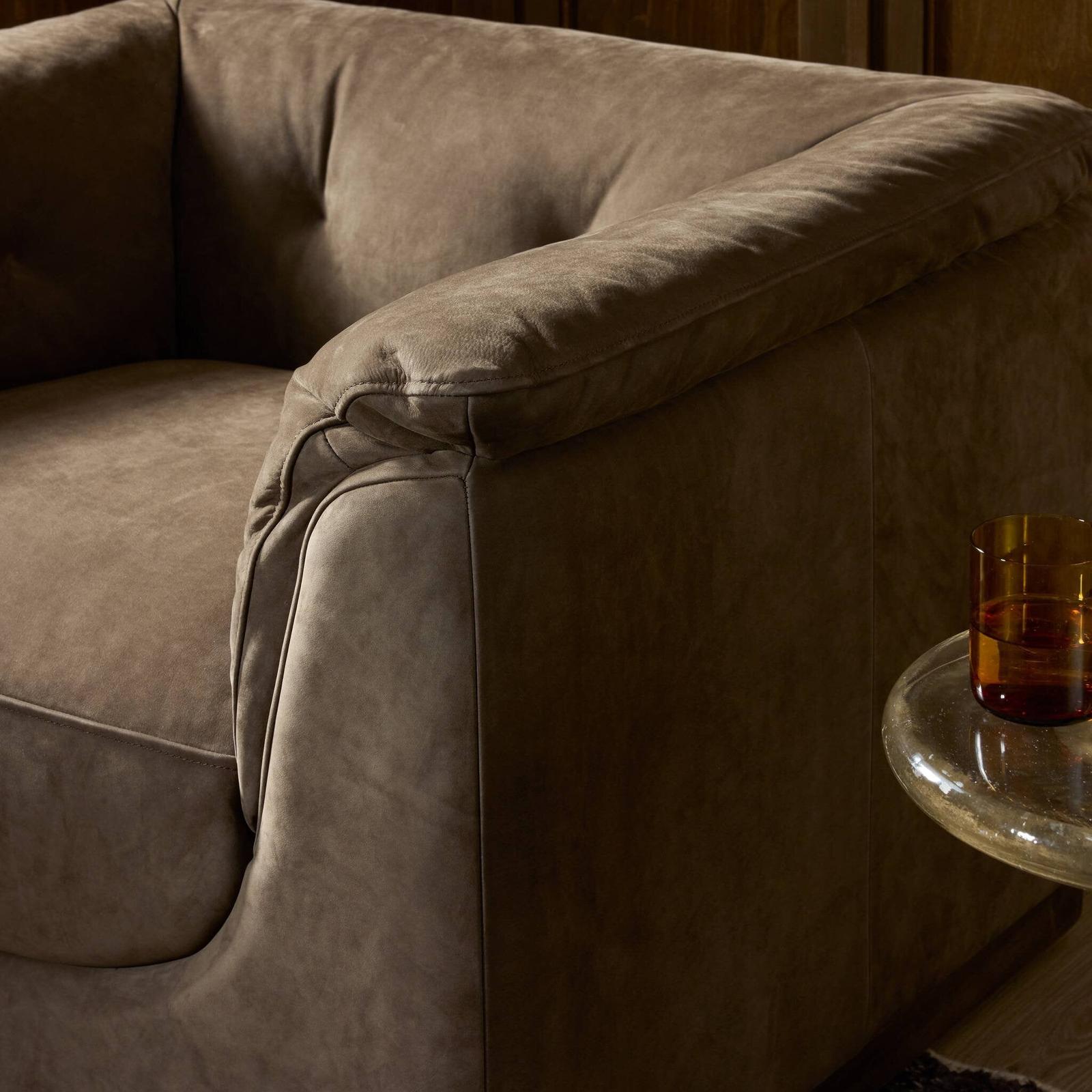 Santino Swivel Chair
