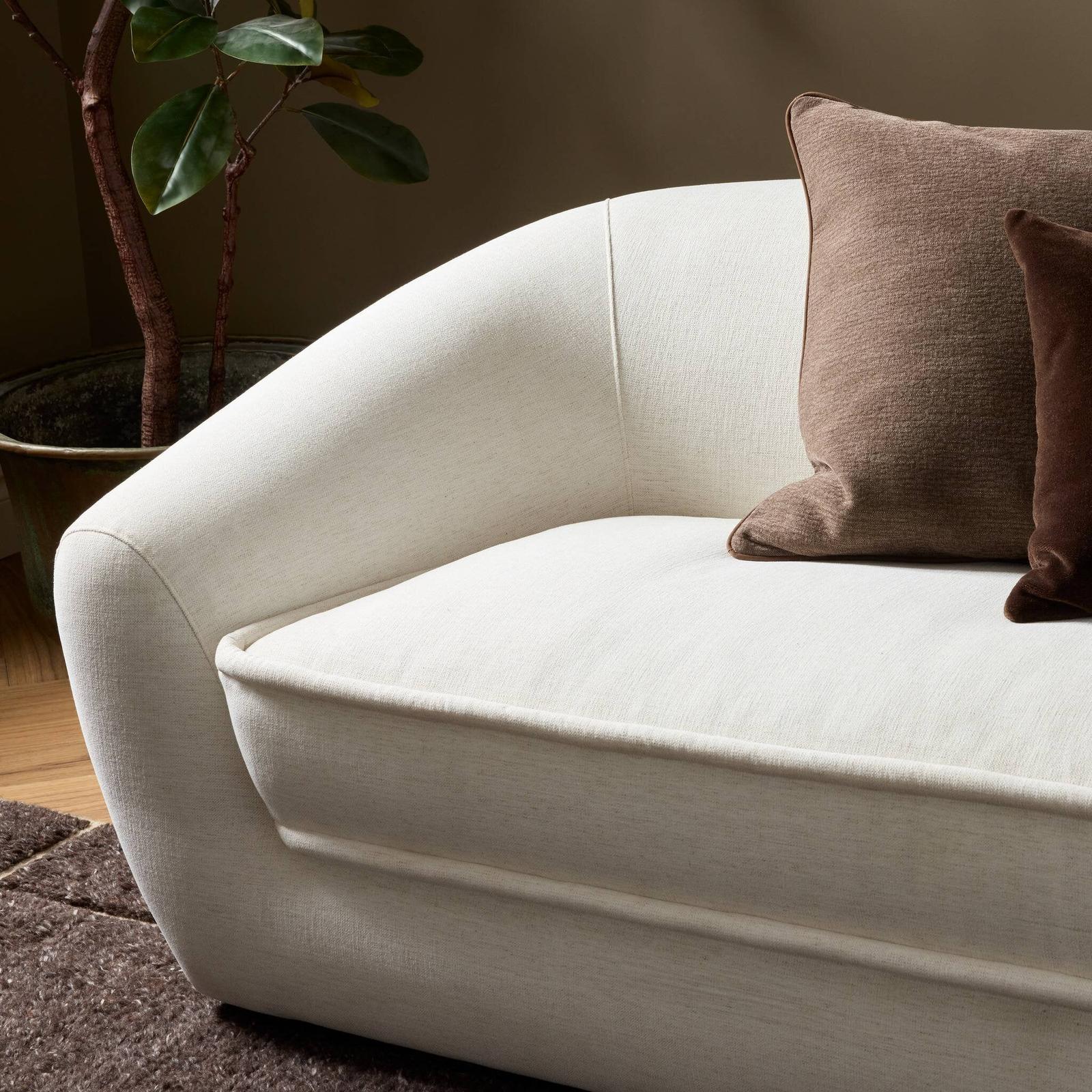 Chantal Sofa