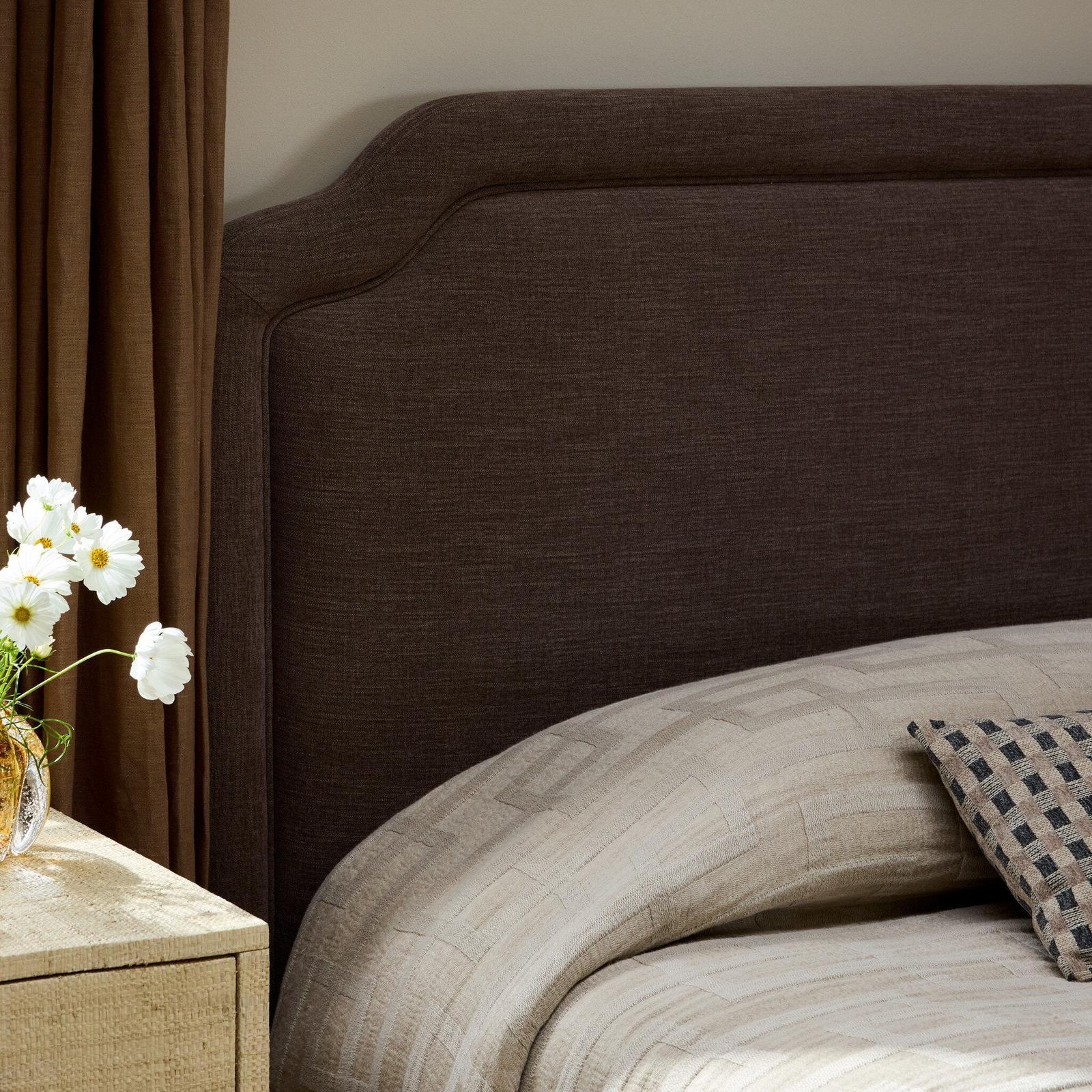 Gadot Bed