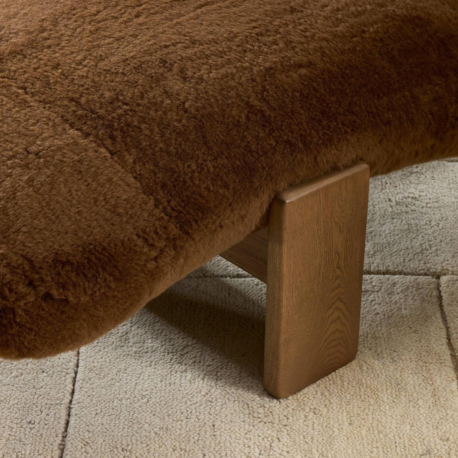 Rivas Chaise