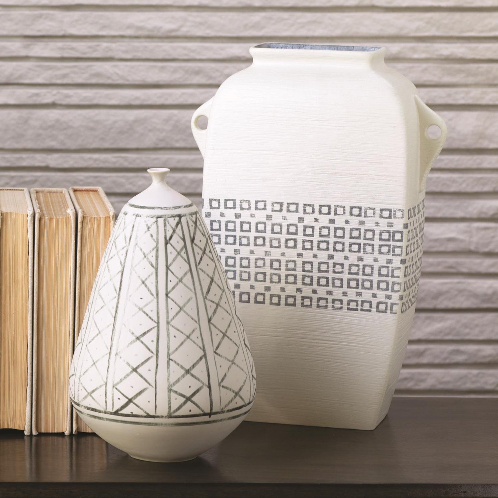 Global Views Hand Painted Grenz Vase