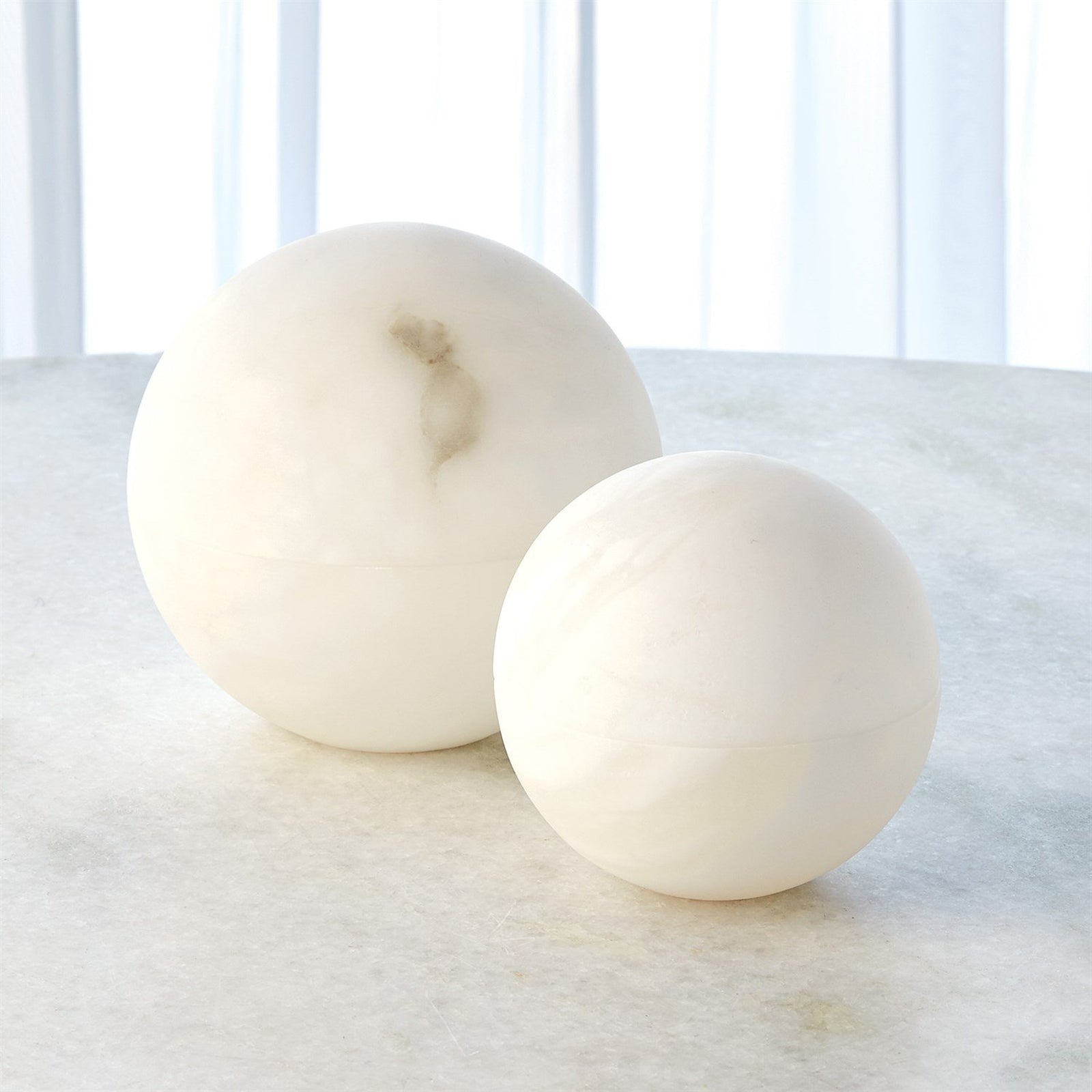 Global Views White Alabaster Sphere Box