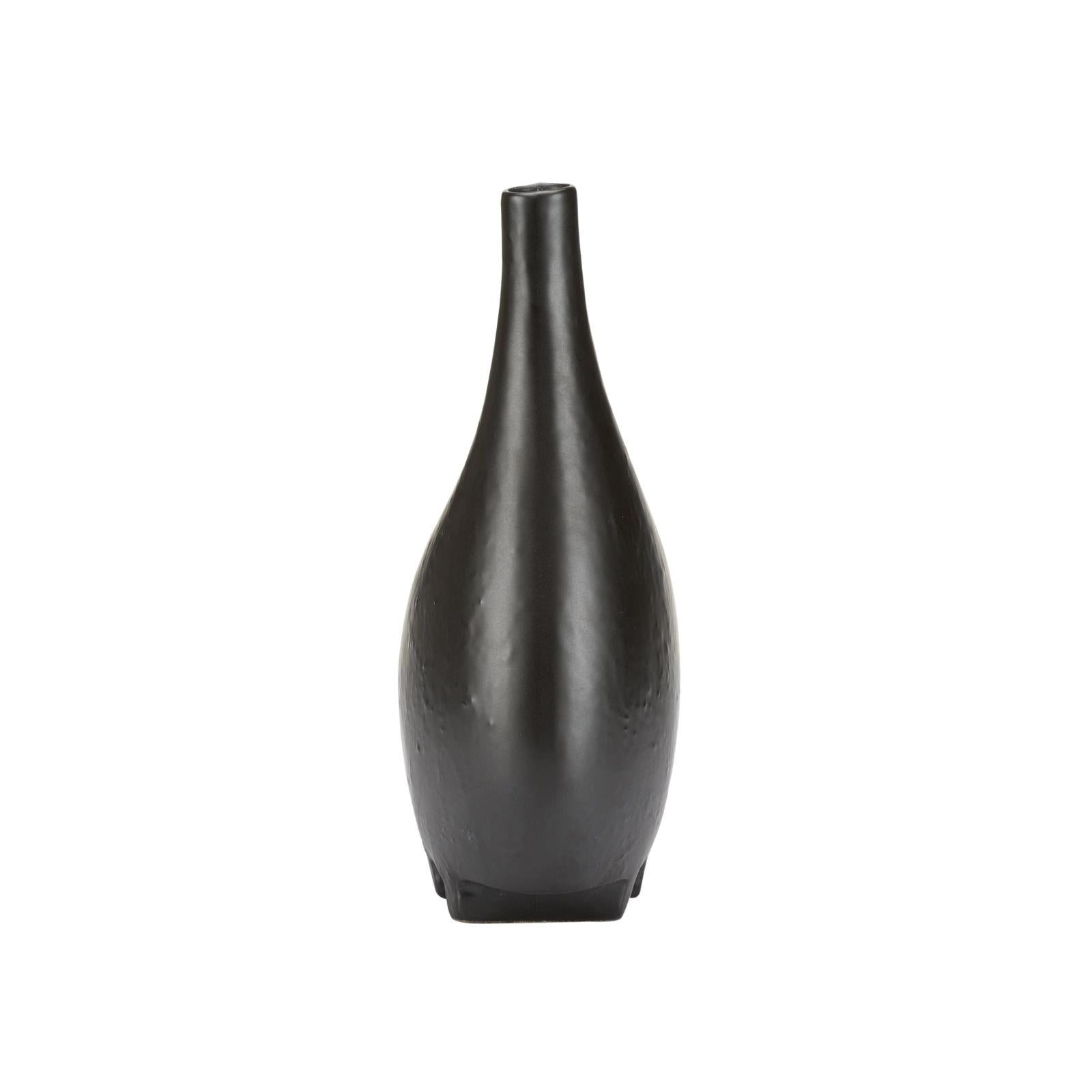 Wildwood Punalu'u Black Vase I