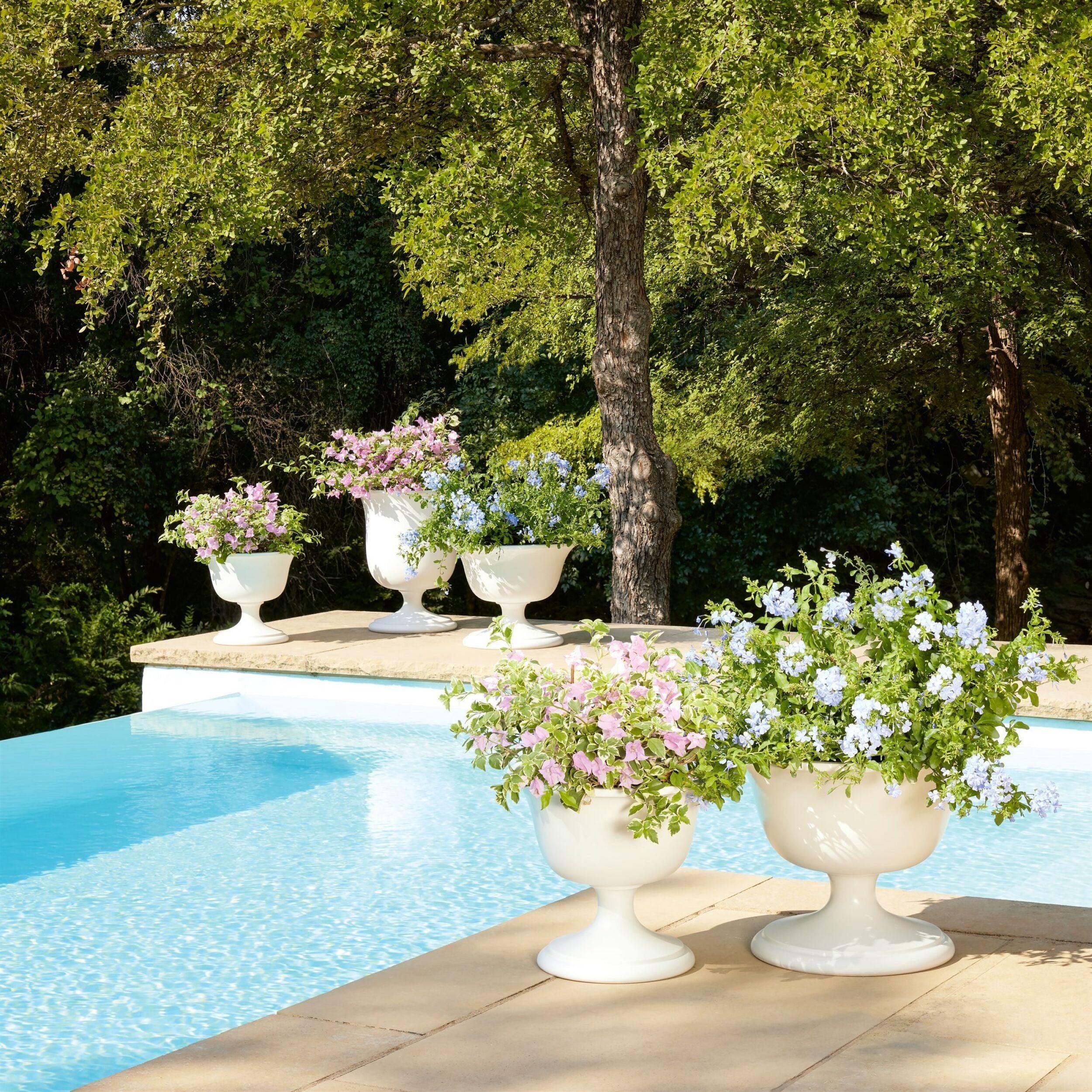 Global Views Villa Chalice Vase