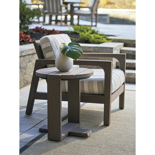 Tommy Bahama Outdoor Mozambique Round Table