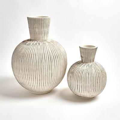 Global Views Furrow Sphere Vase