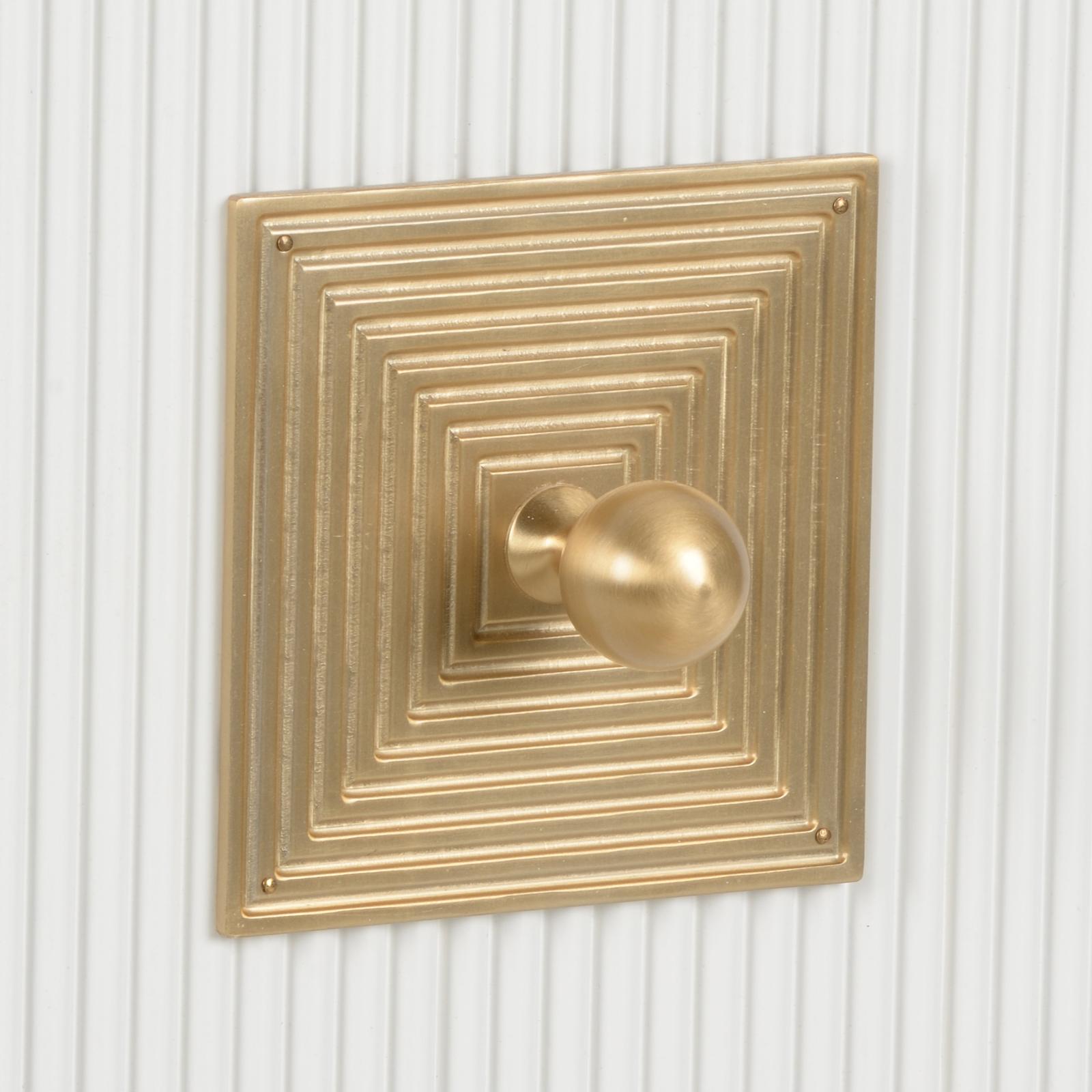 Chelsea House White King Tower Cabinet
