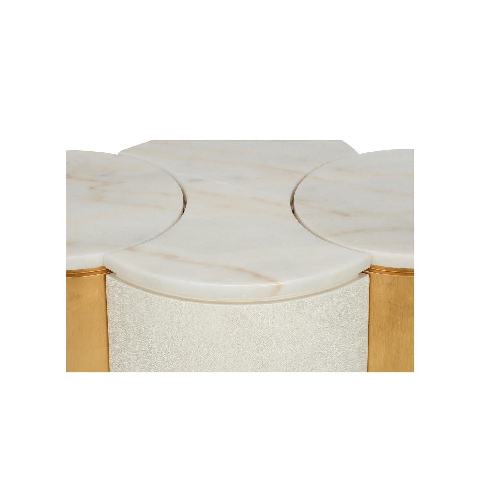 Chelsea House Chain Center Table Set