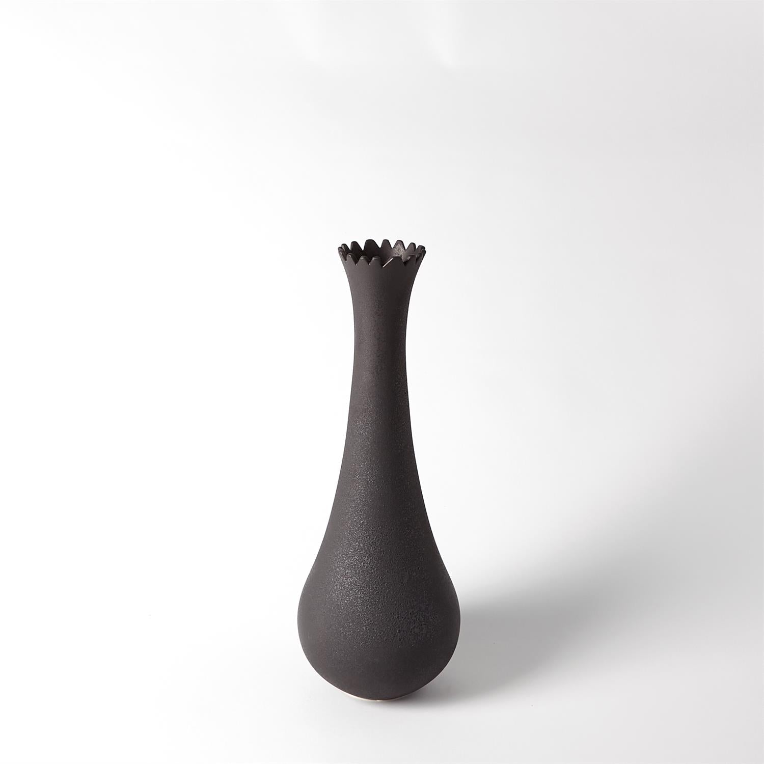 Global Views Vase
