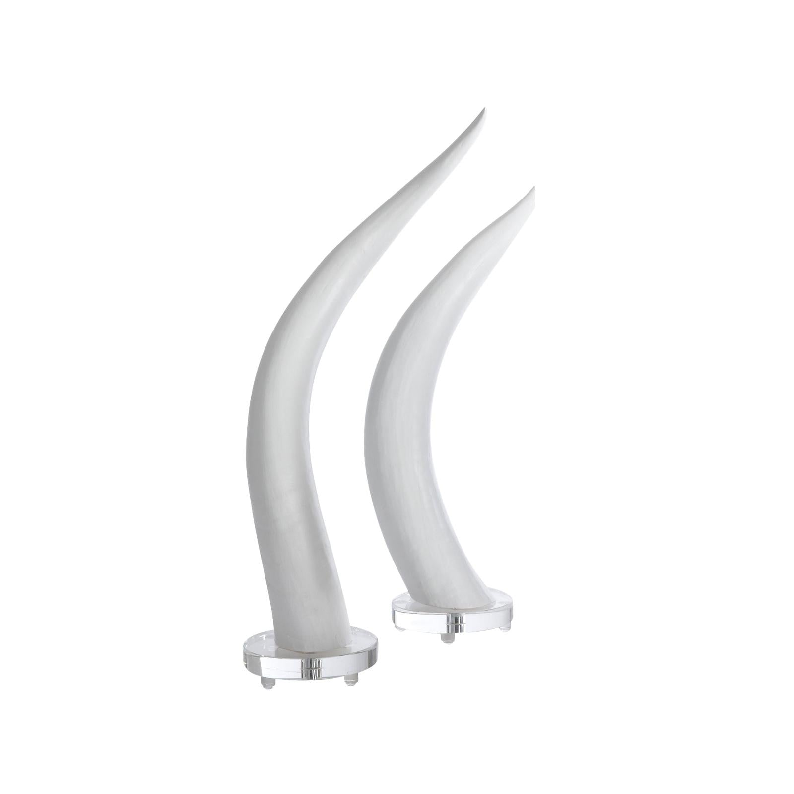 Chelsea House White Horns, Set of 2