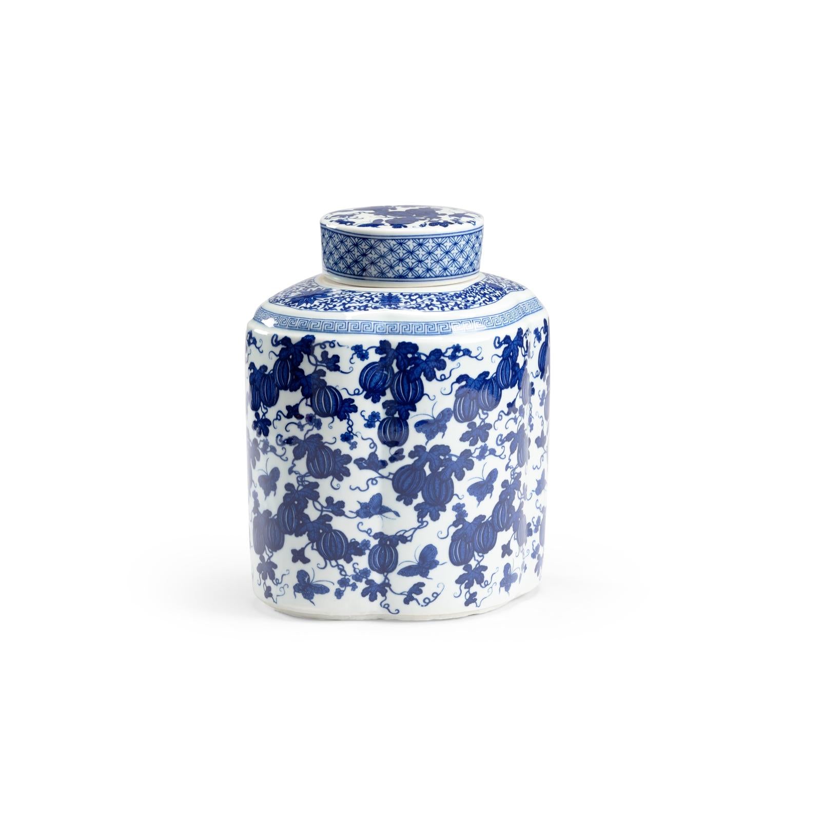 Chelsea House Tang Covered Vase