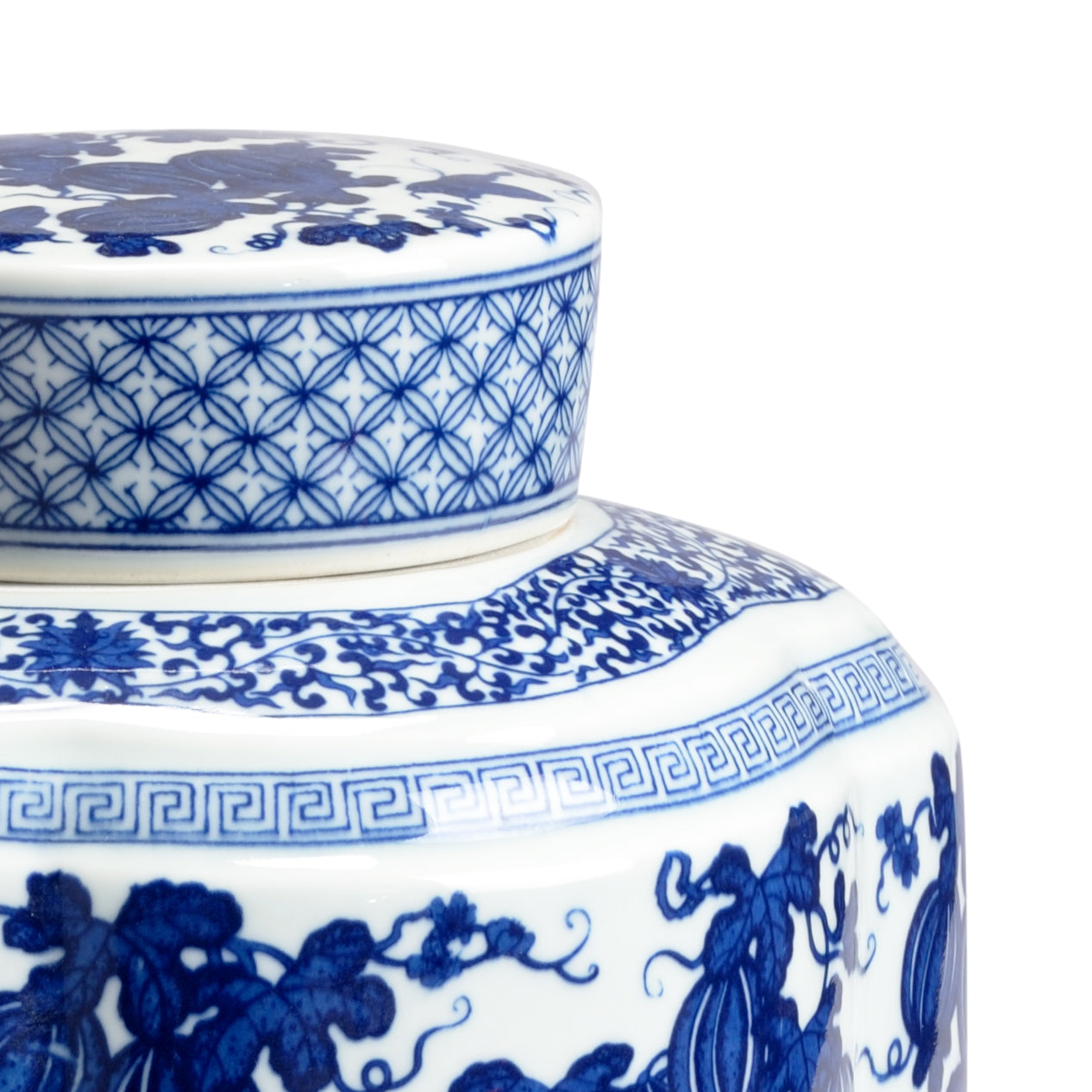 Chelsea House Tang Covered Vase