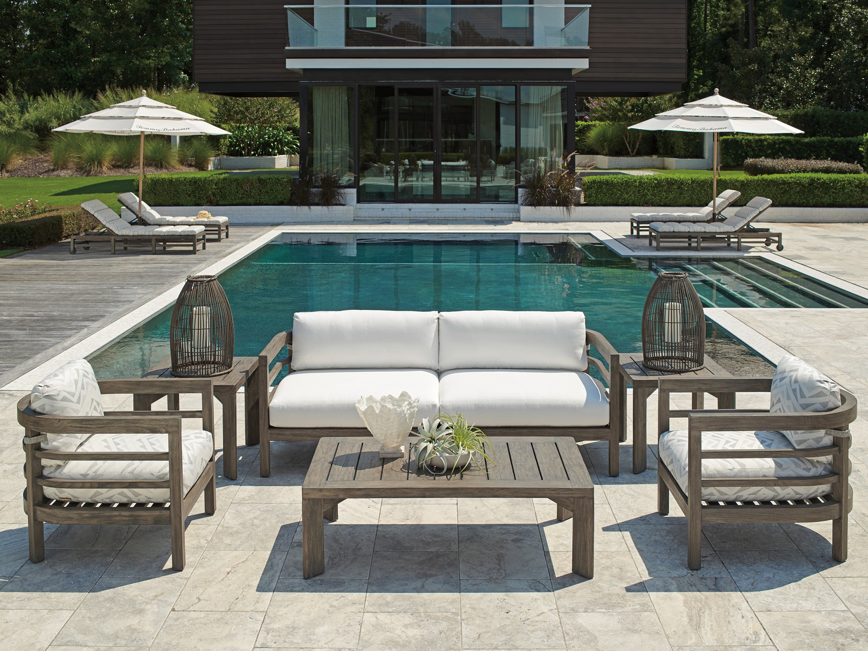 Tommy Bahama Outdoor La Jolla Sofa