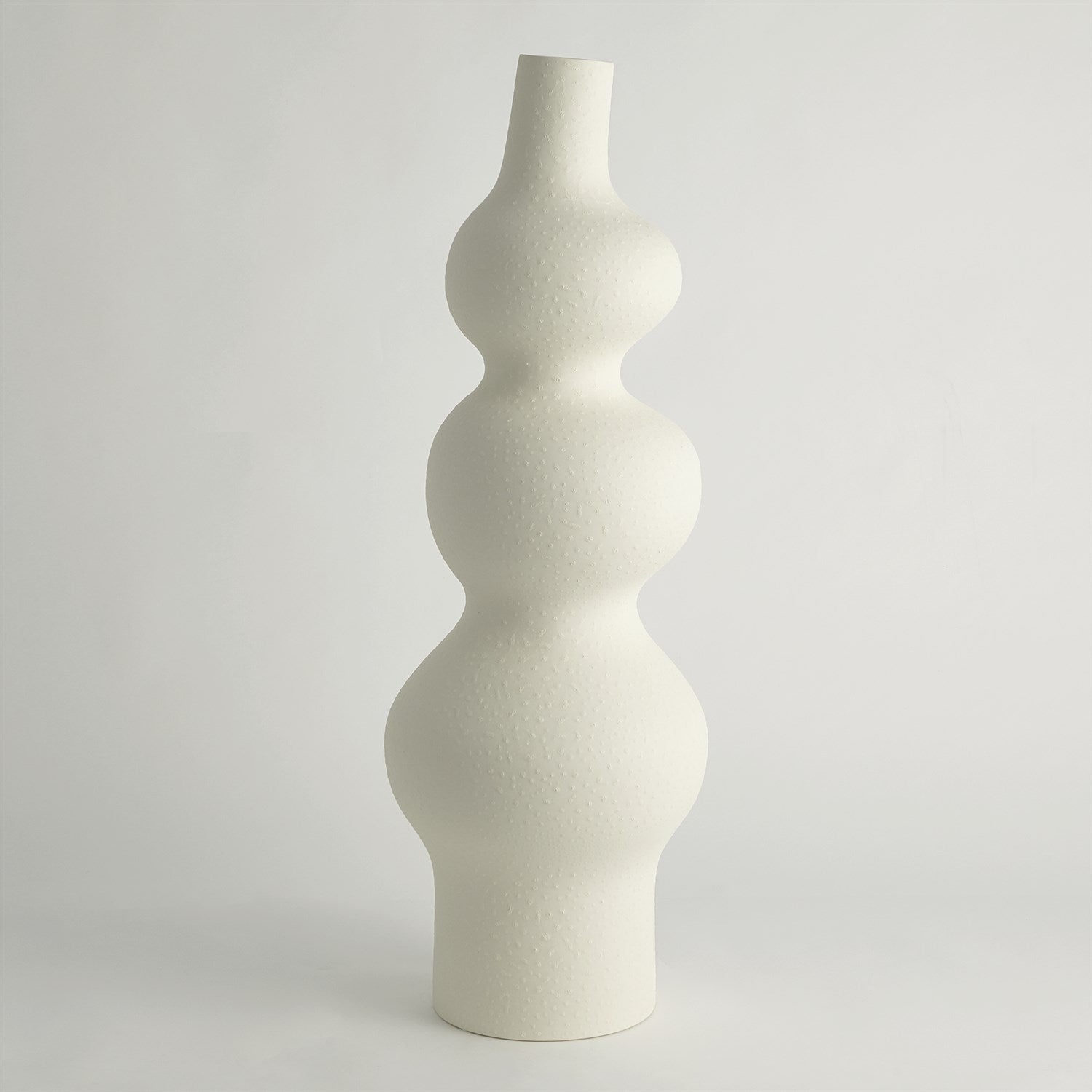 Global Views Vase