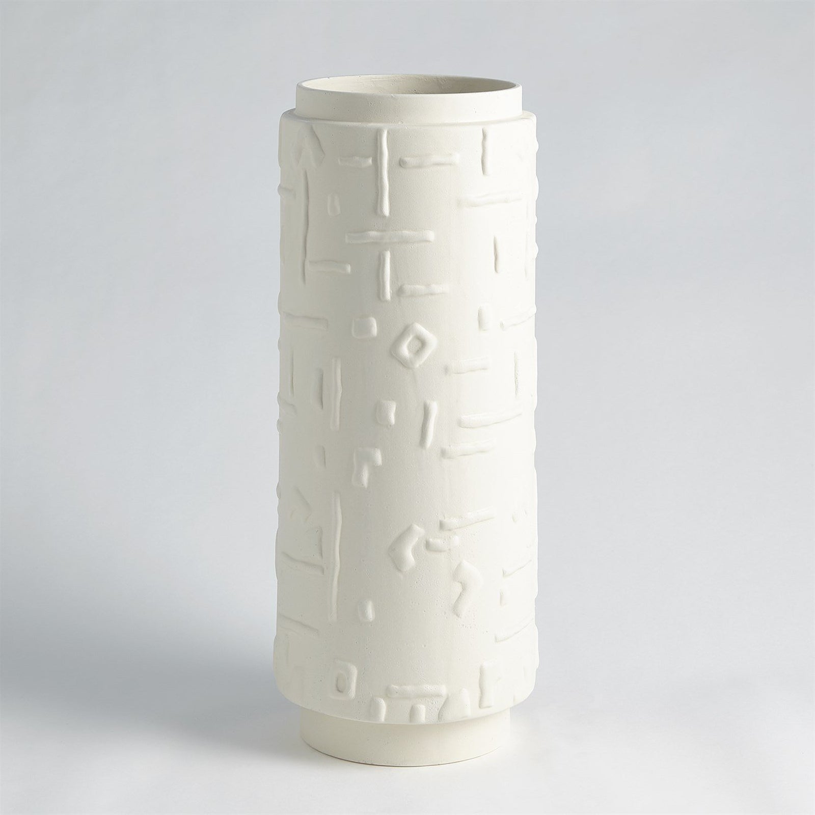 Global Views Rustic White Sankuru Vase