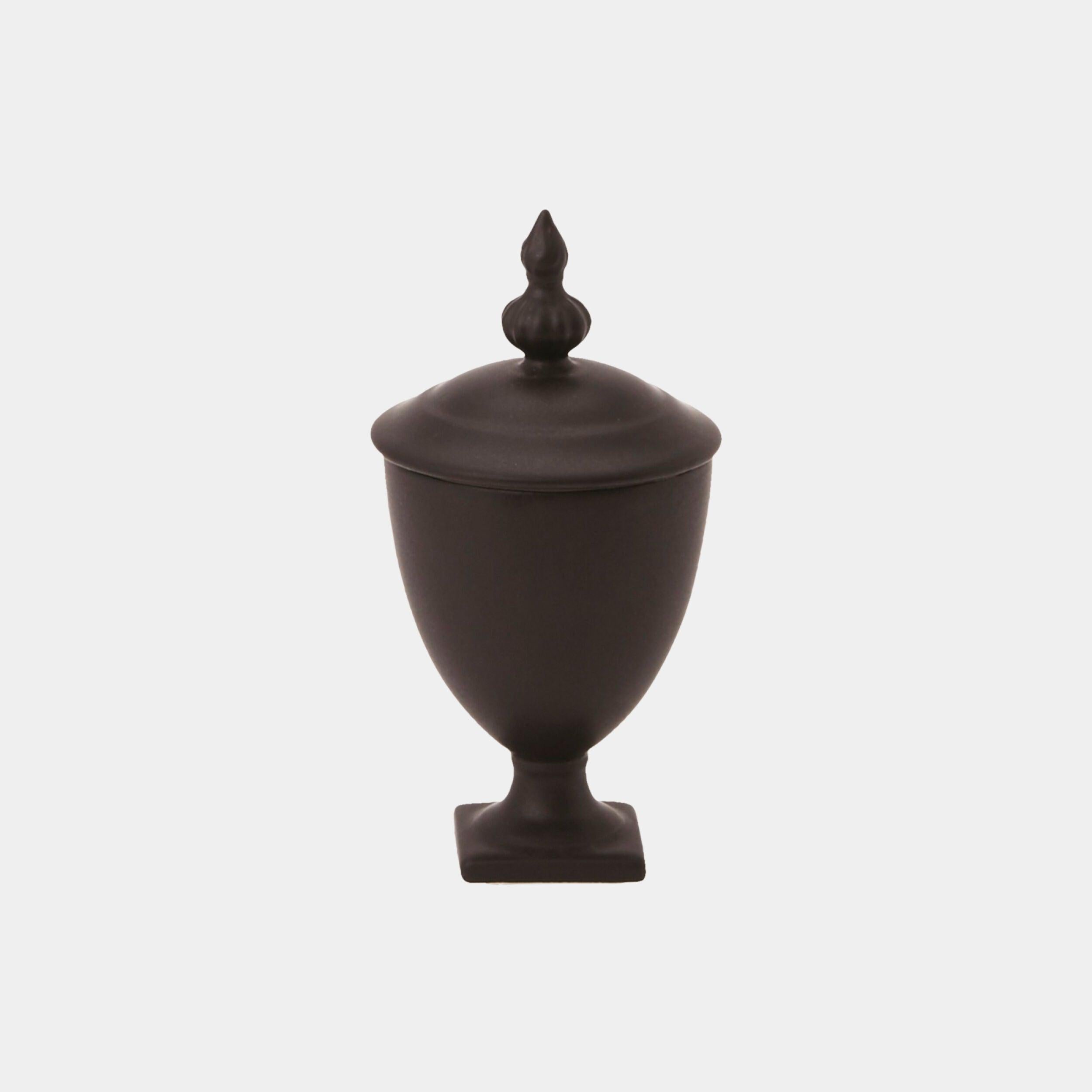 Global Views Beaufort Ceramic Collection