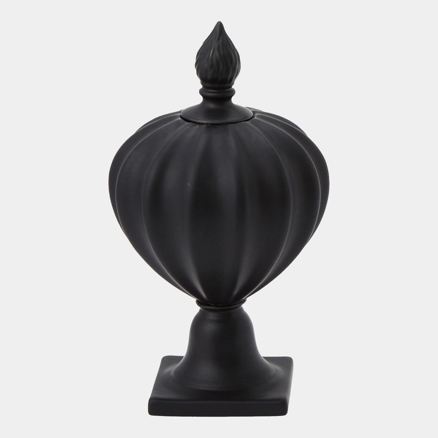 Global Views Beaufort Ceramic Collection